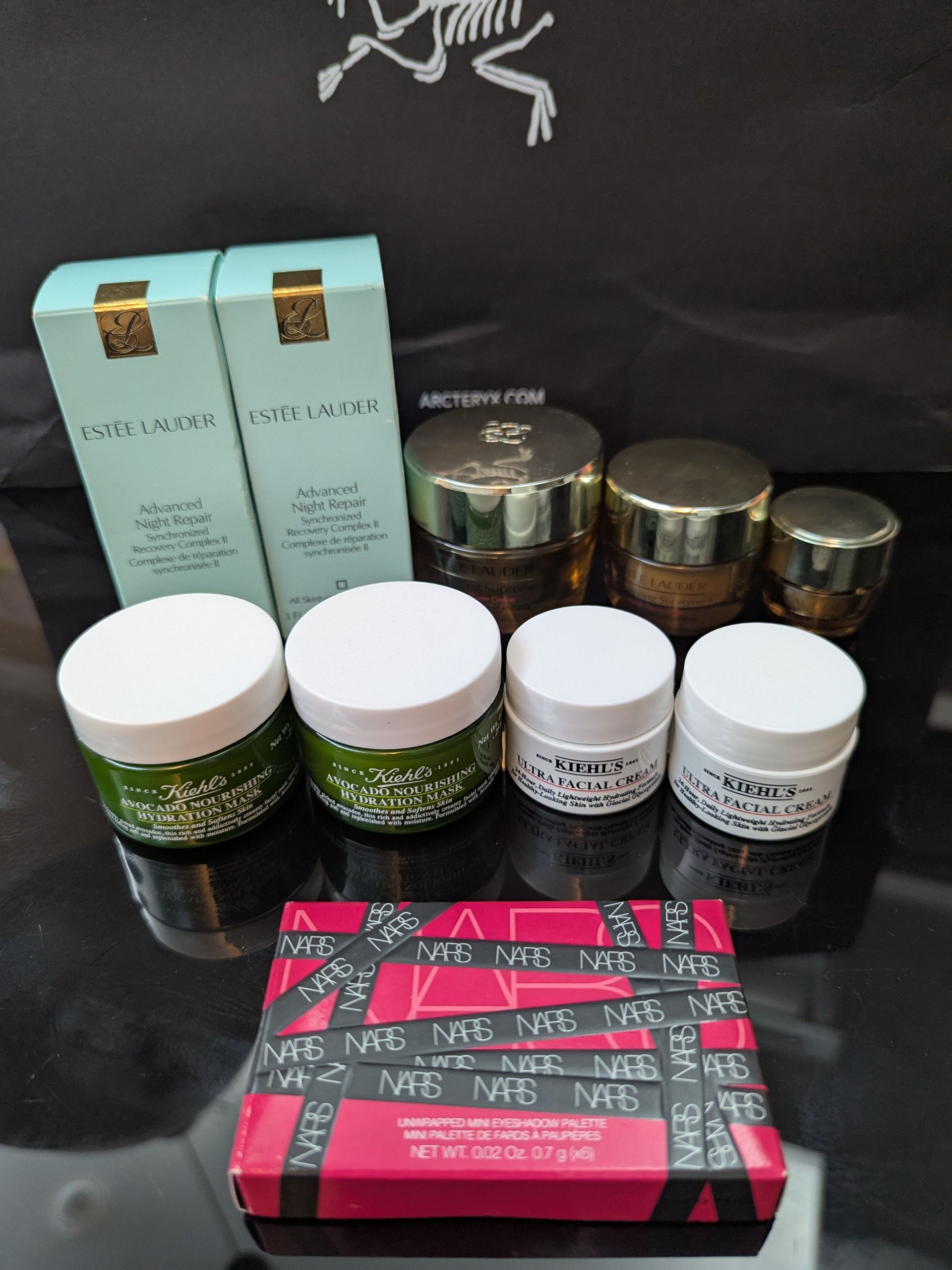 🎁贈品１🎁保養品＆彩妝品（過效期）（購買♥️商品一項可選一個贈品，依此類推）