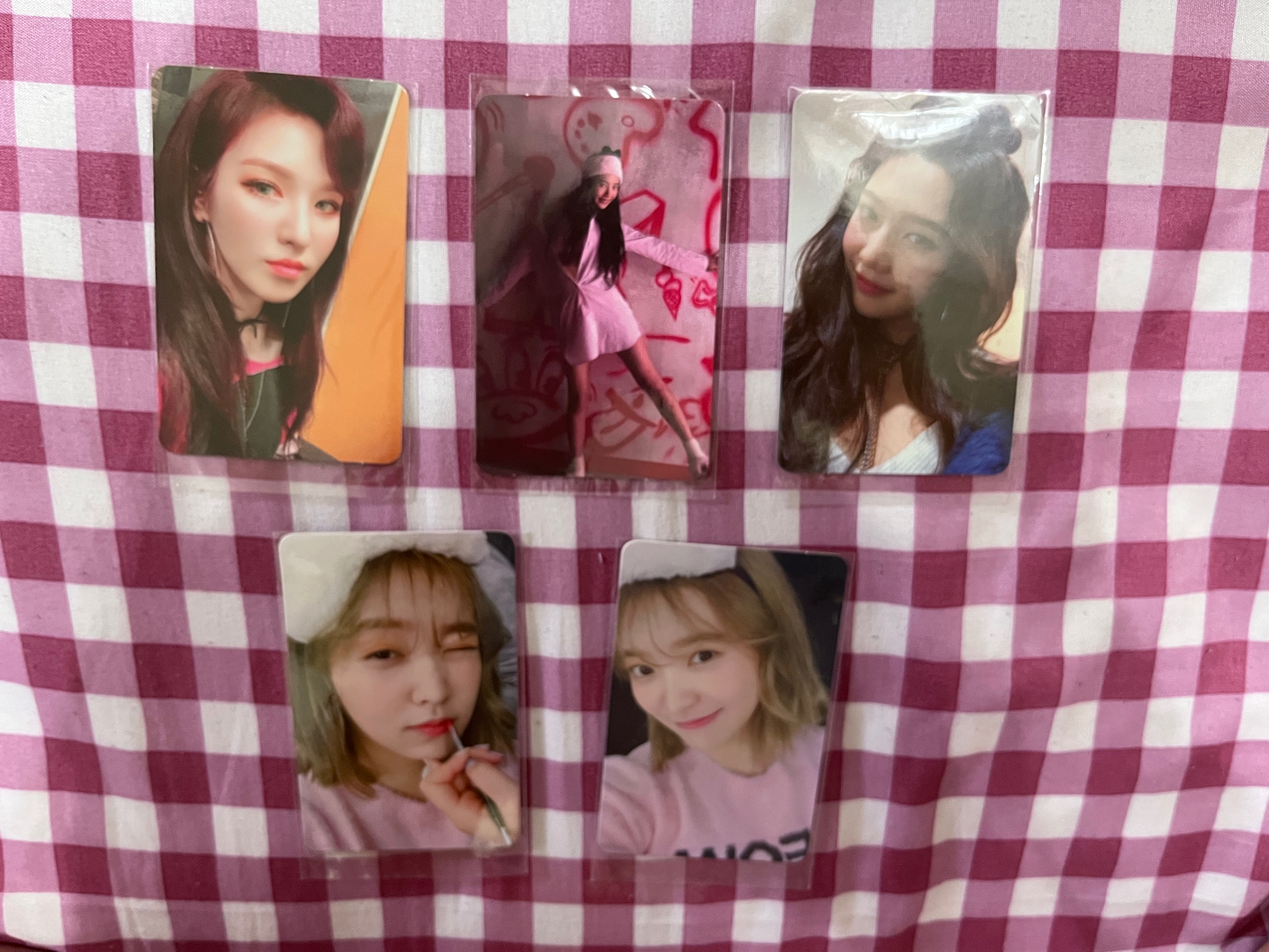 The Perfect Red Velvet 小卡