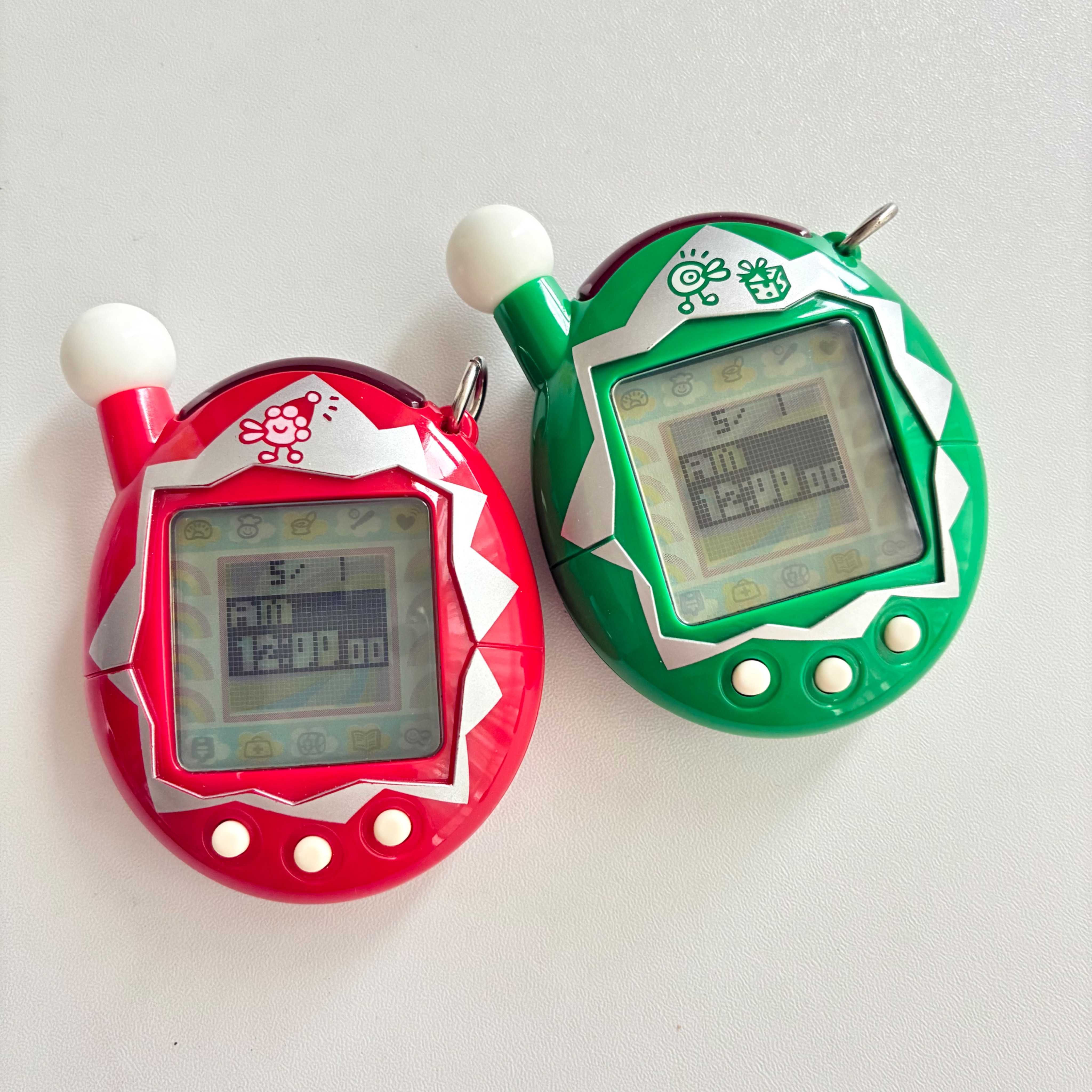 二手 2005 日本 聖誕 Tamagotchi 塔麻可吉 日4 聖誕節 聖誕禮物 絕版 復古 黑白機 電子雞 萬代