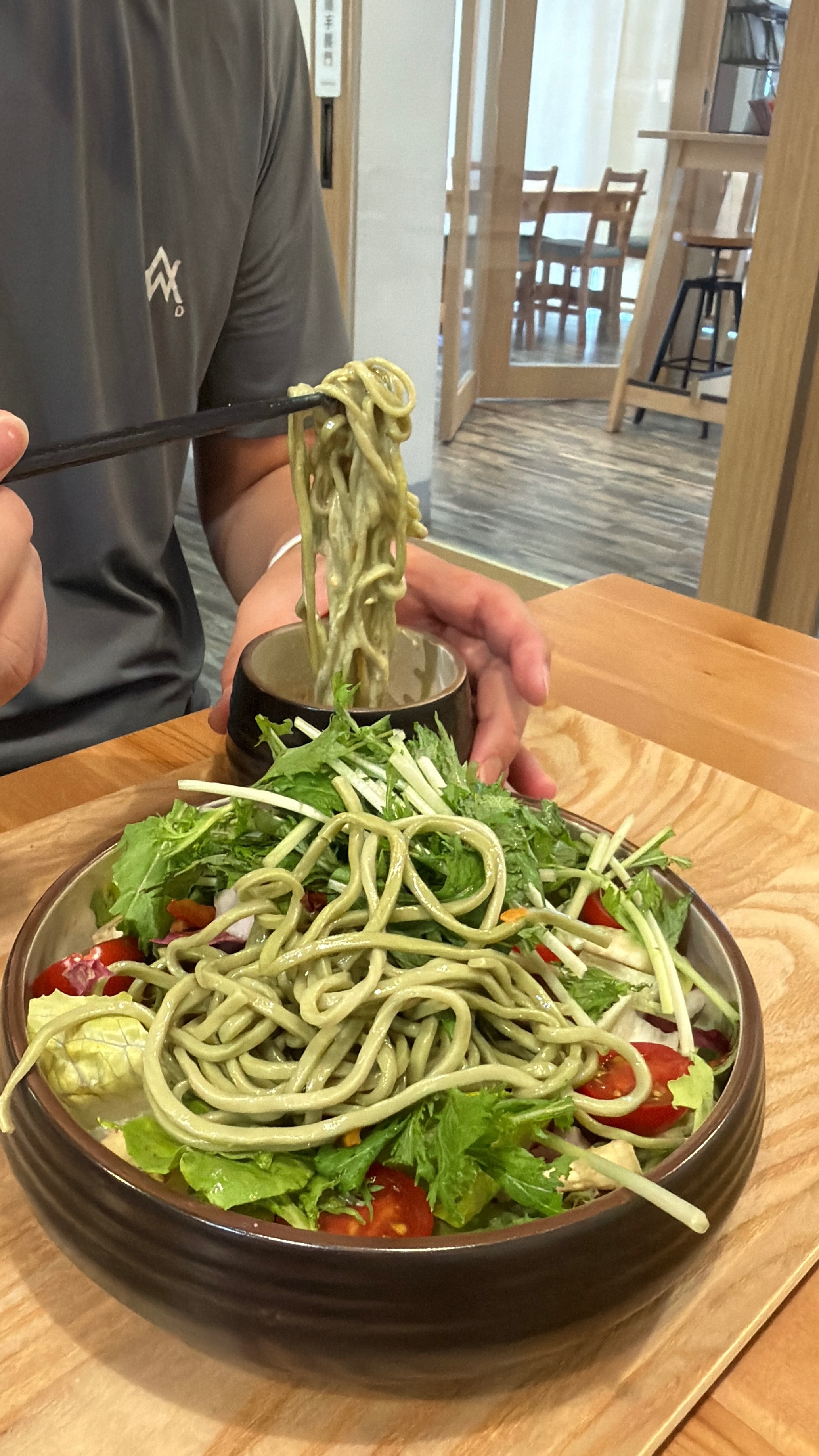冷凍綠藻拉麵「限量發售」