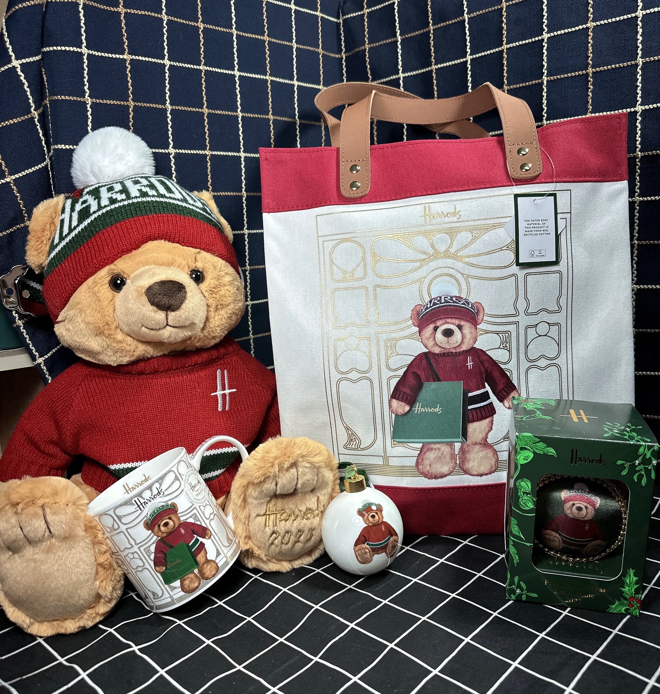 Harrods 2023聖誕熊系列
