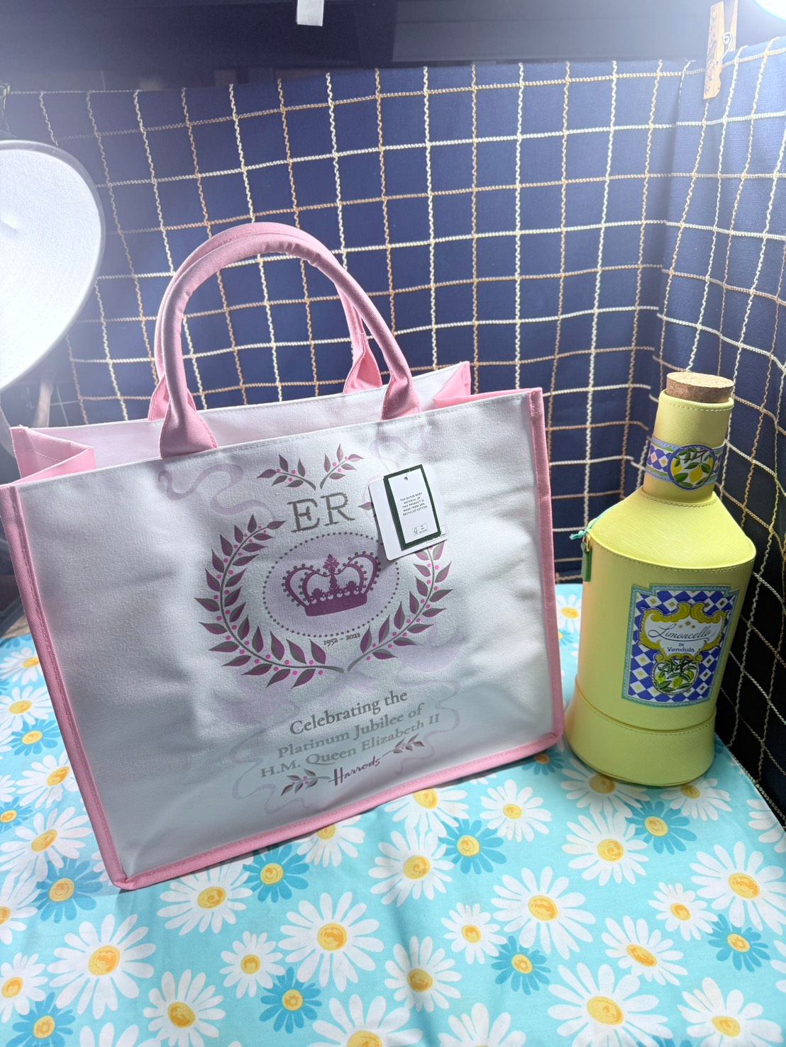 Harrods 英國伊麗莎白女皇紀念包