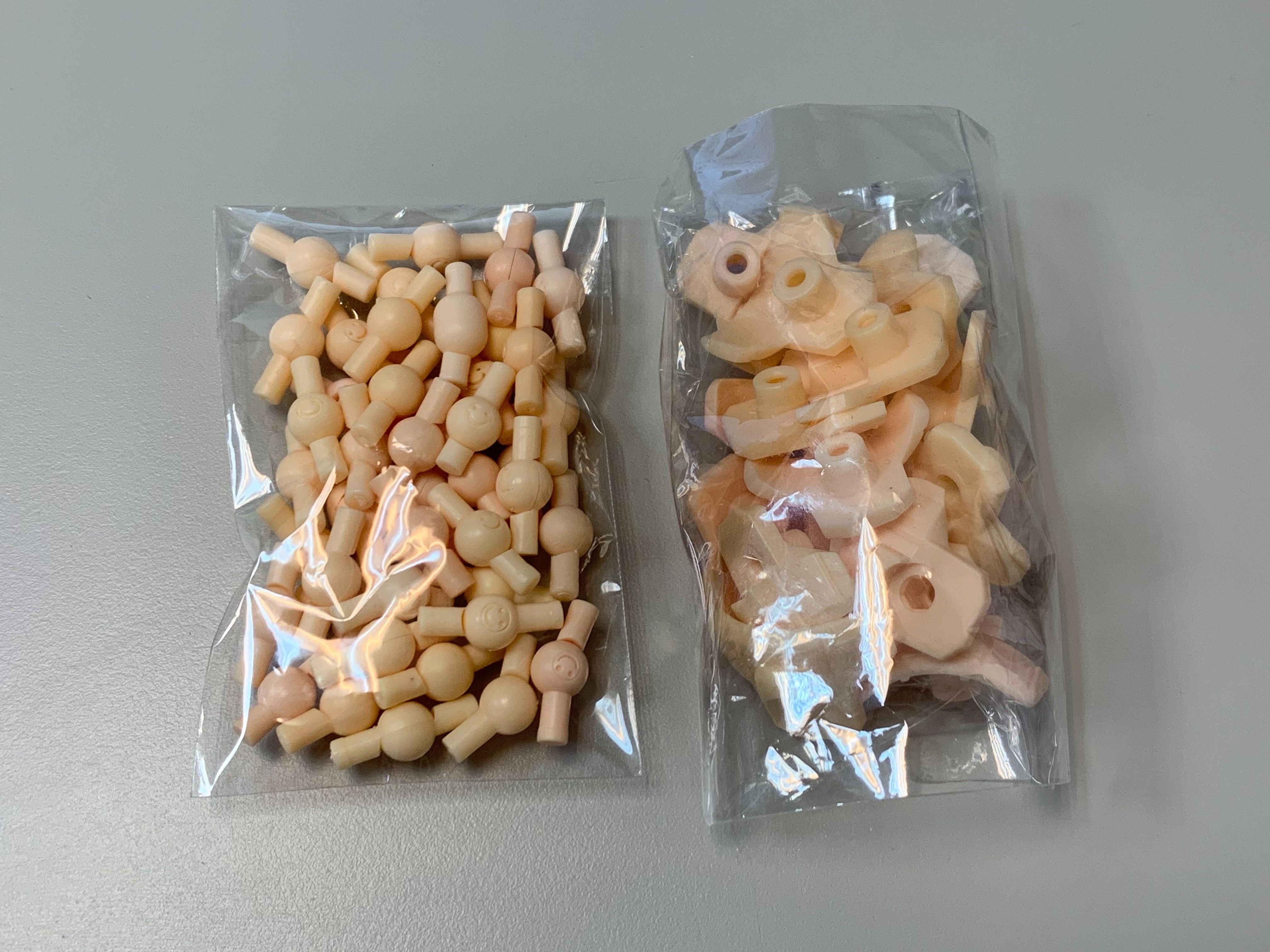 【贈物】脖卡關節（隨機出貨）
