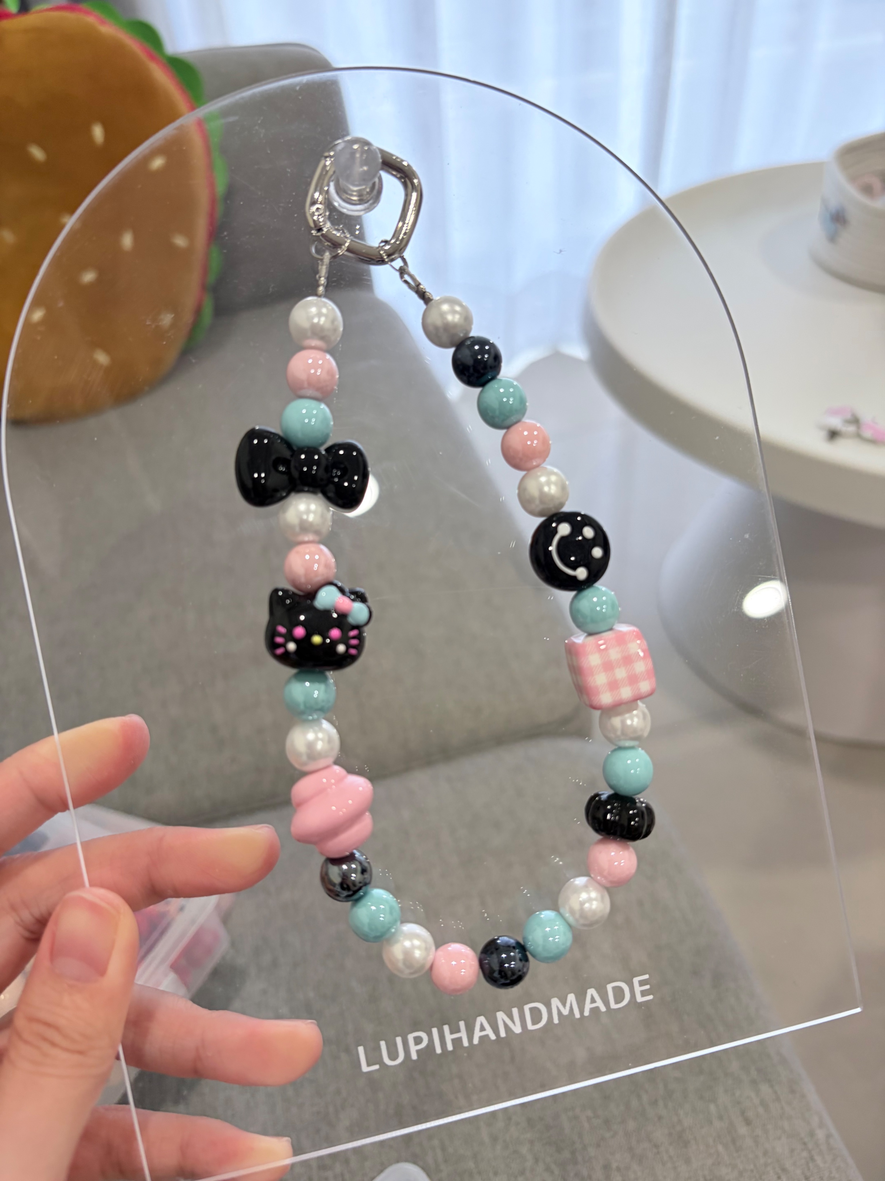 ʟᴜᴘɪ｜撞色眨眼KITTY吊飾