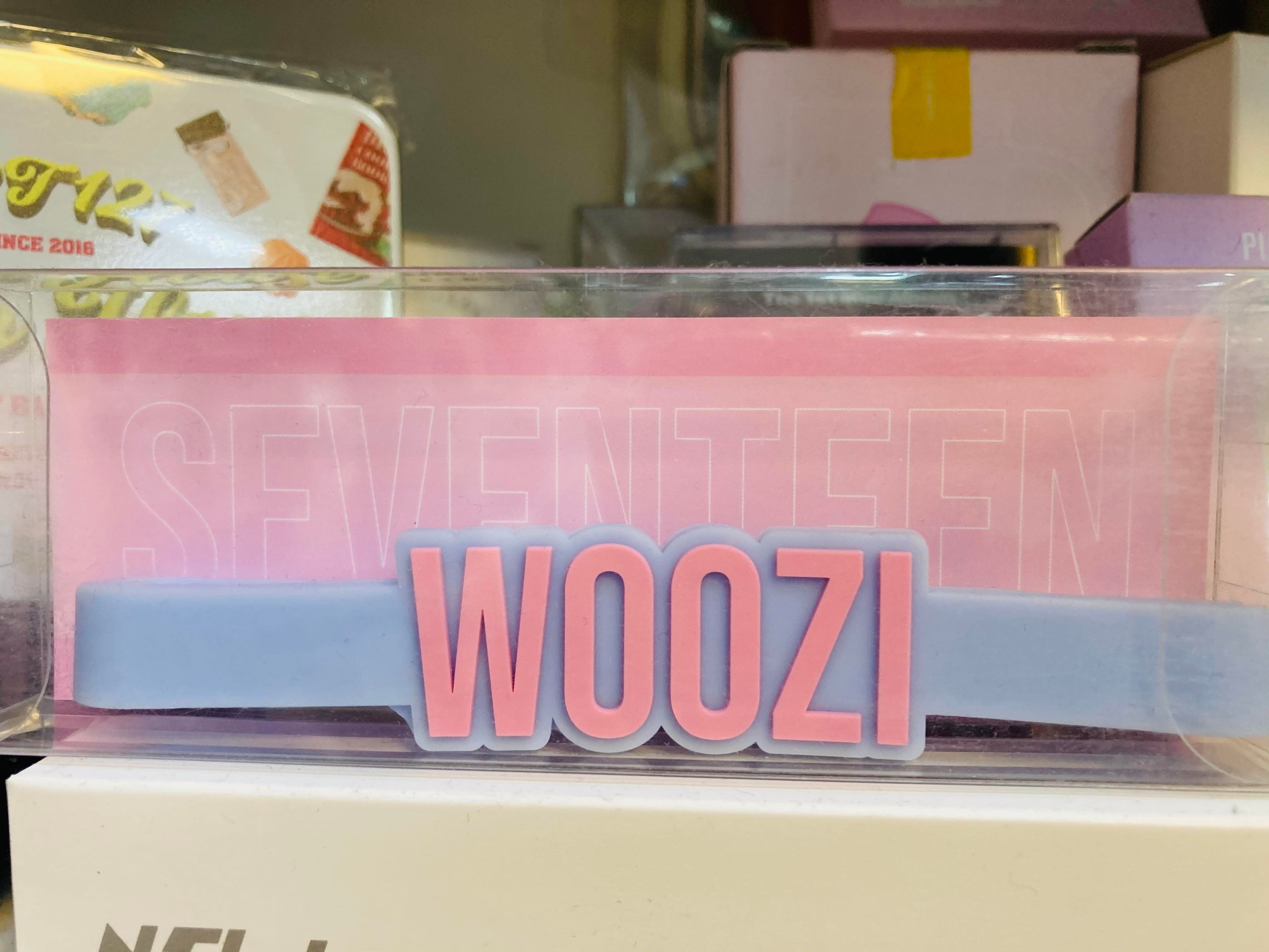 WOOZI官方手燈名條