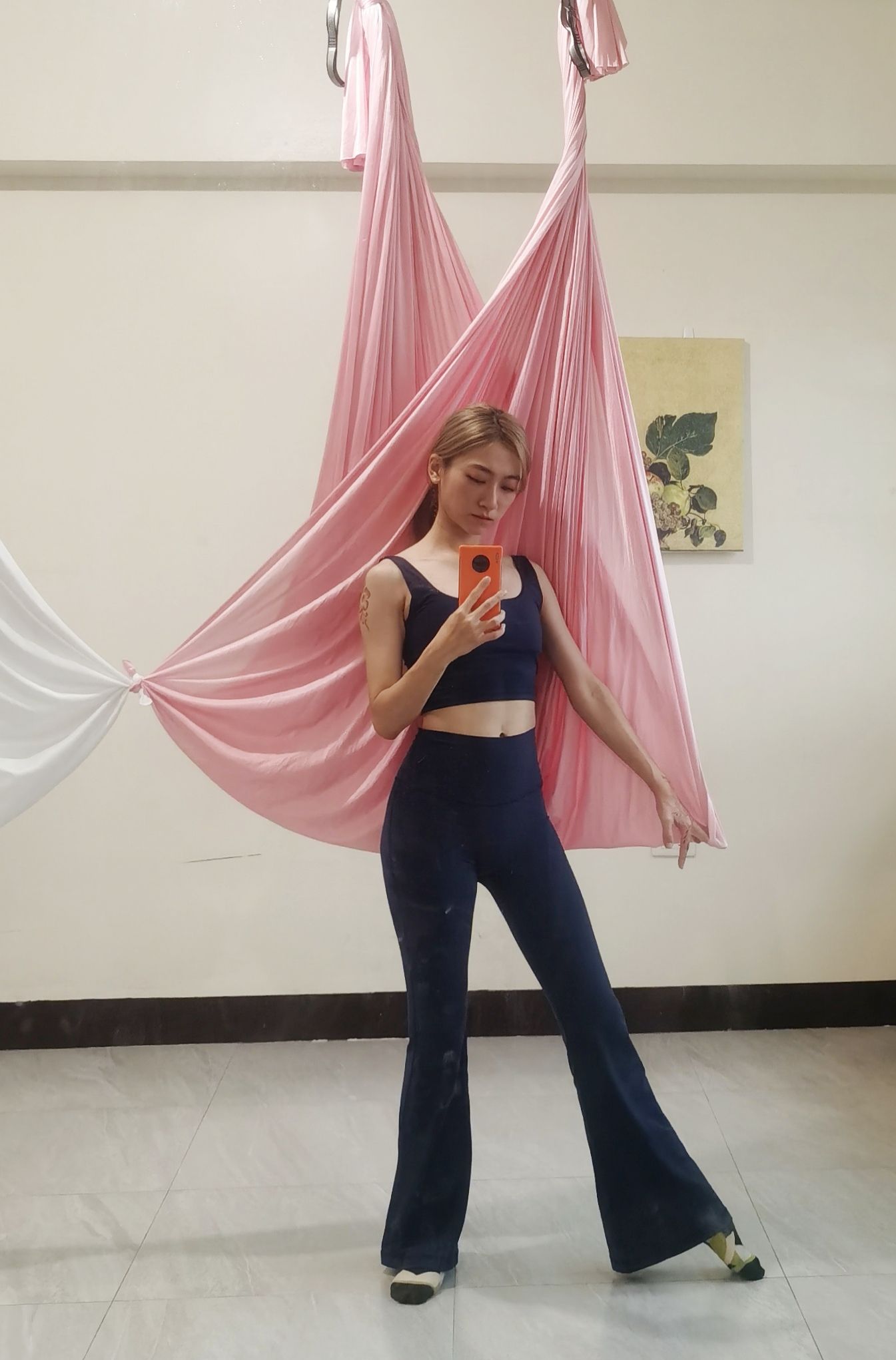 Air 空氣裸感喇叭褲（9色）