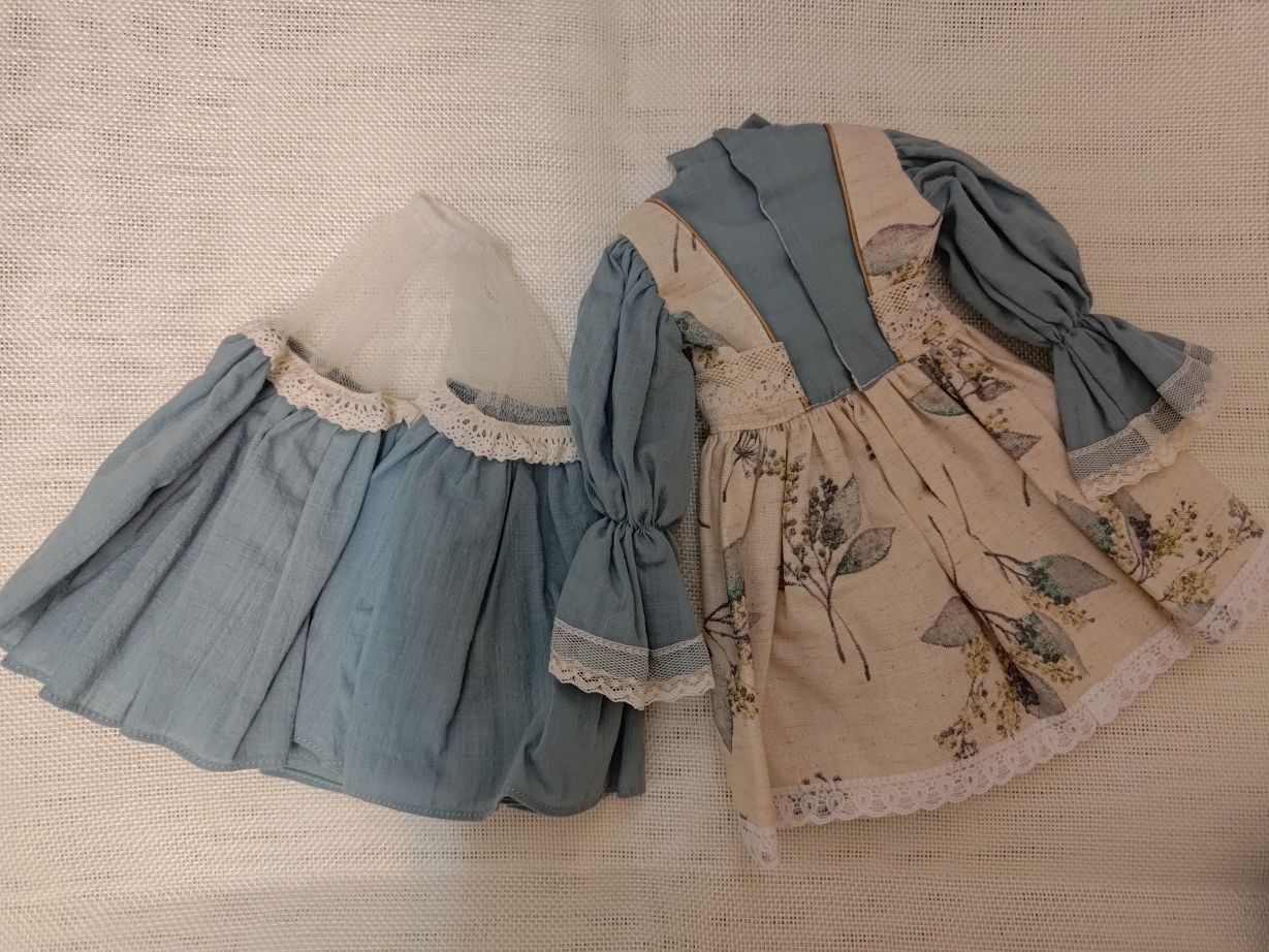 4分 服裝