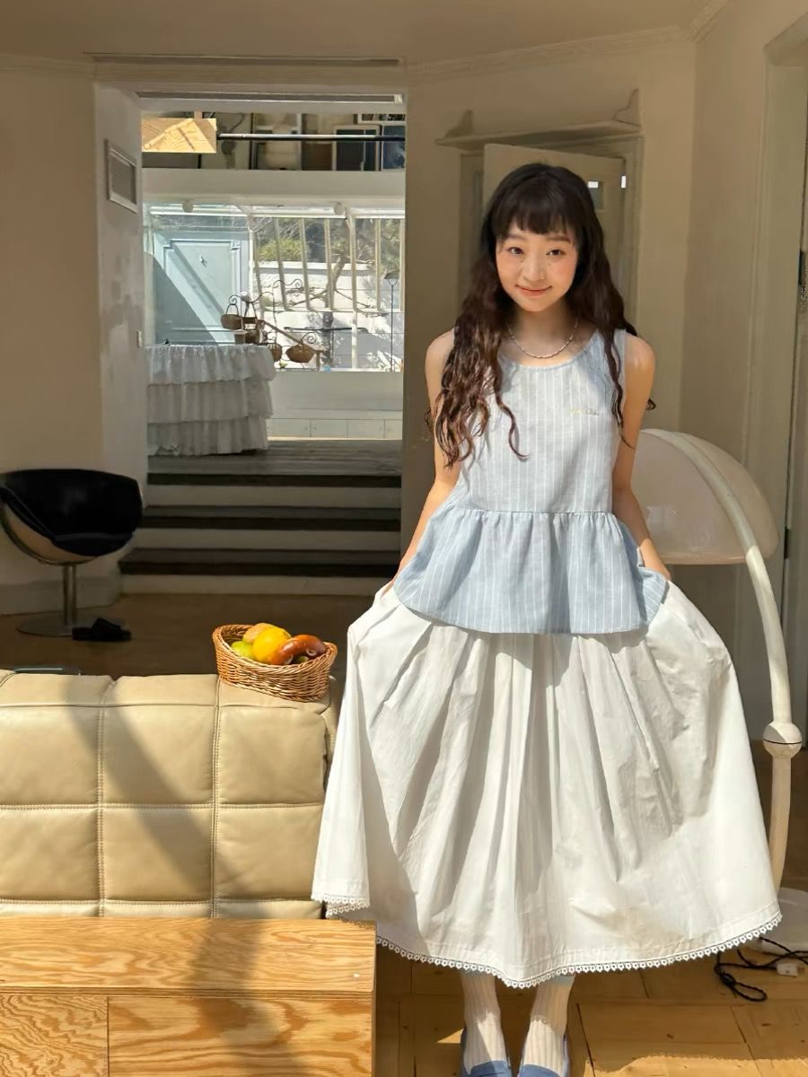 鹽白 小花邊雲朵蓬蓬裙