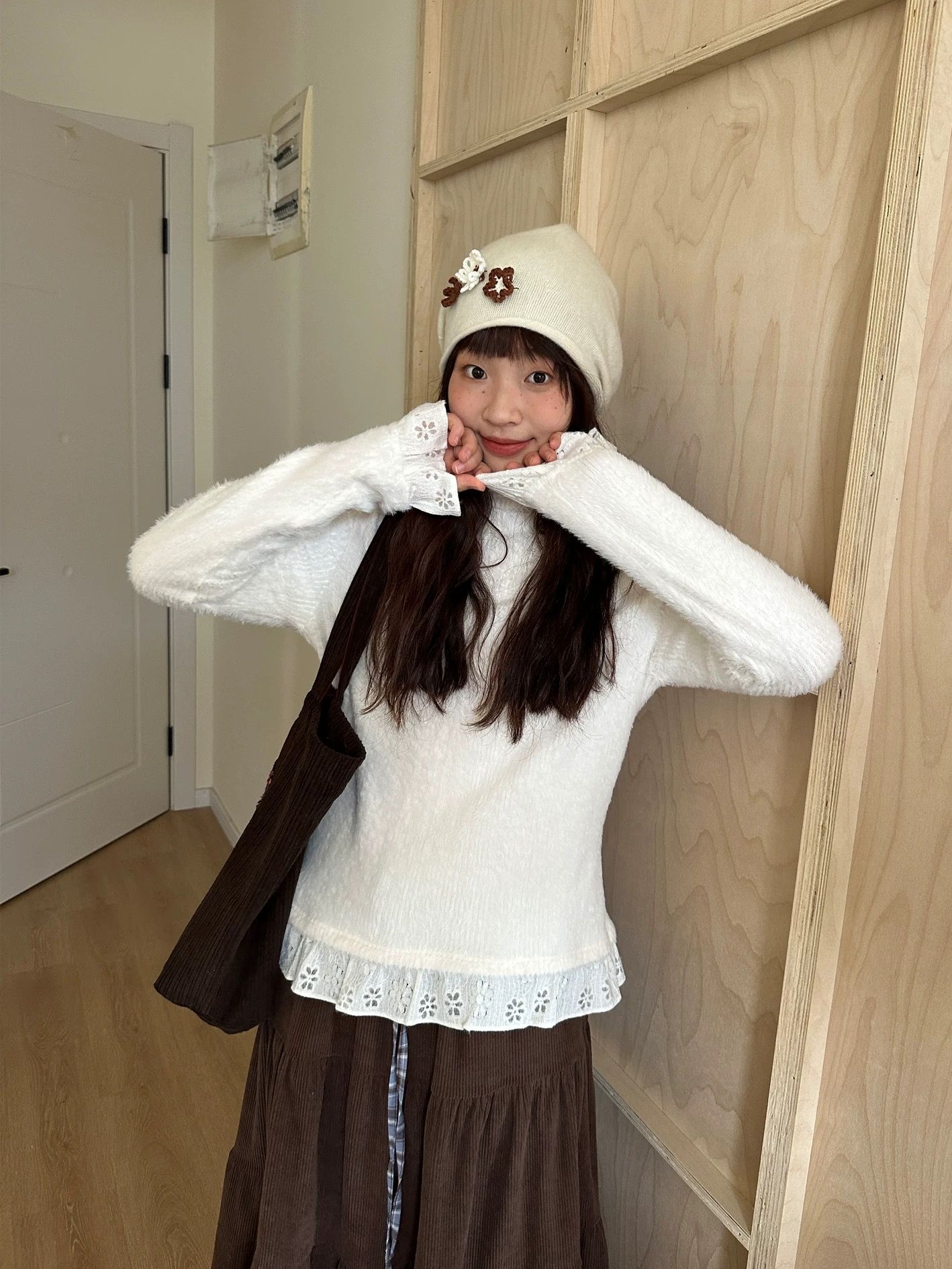 雪絨公主 毛絨修身花邊長袖內搭