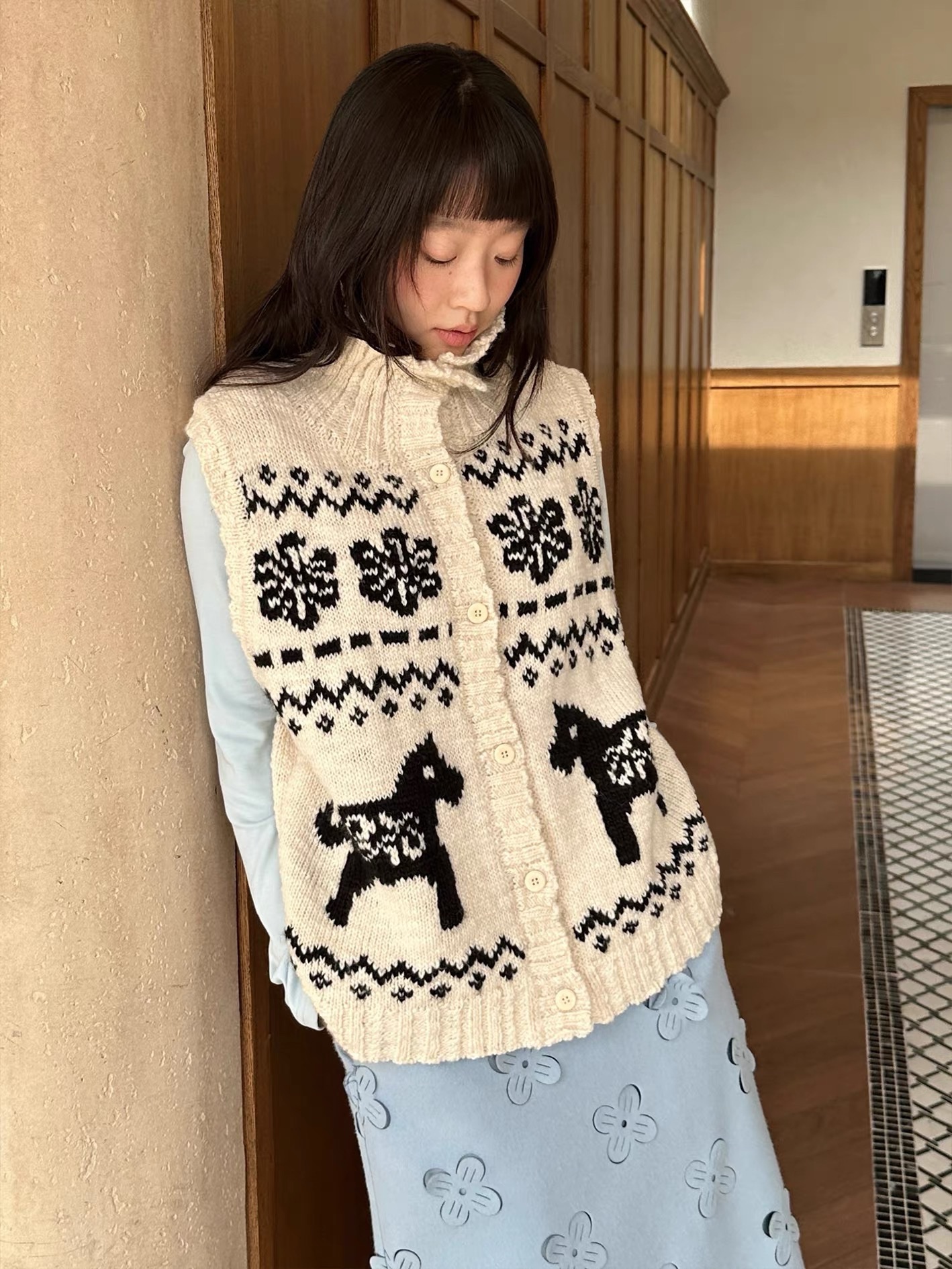 雪花小馬 冰島羊毛針背心