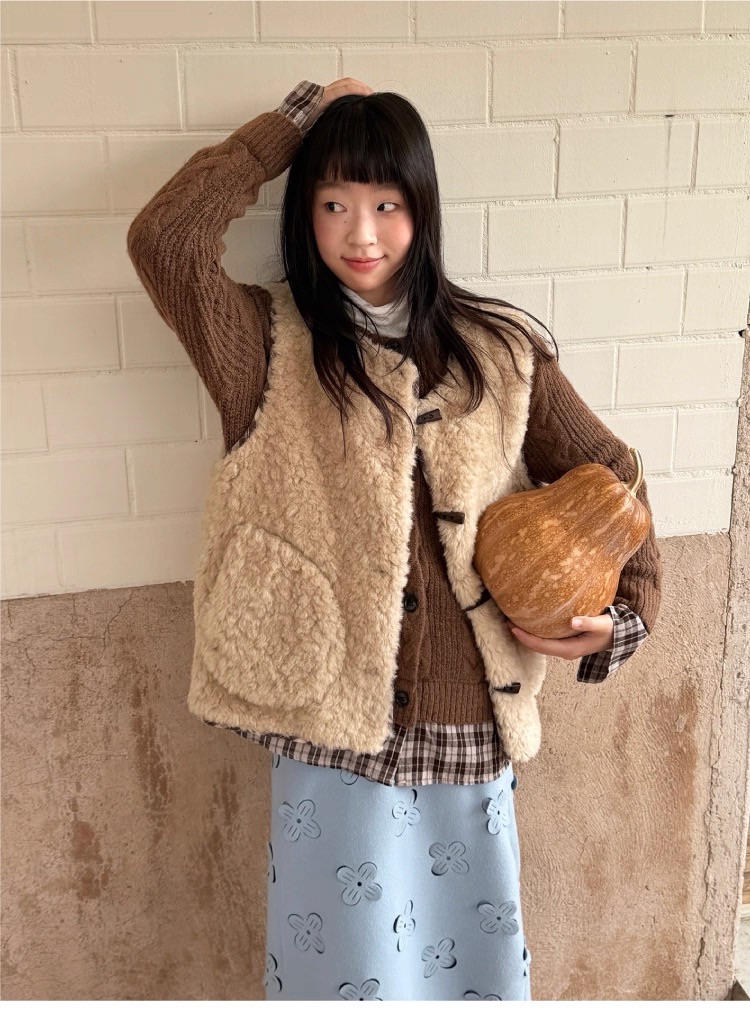 洋梨摩卡 羊羔毛格紋雙面穿背心