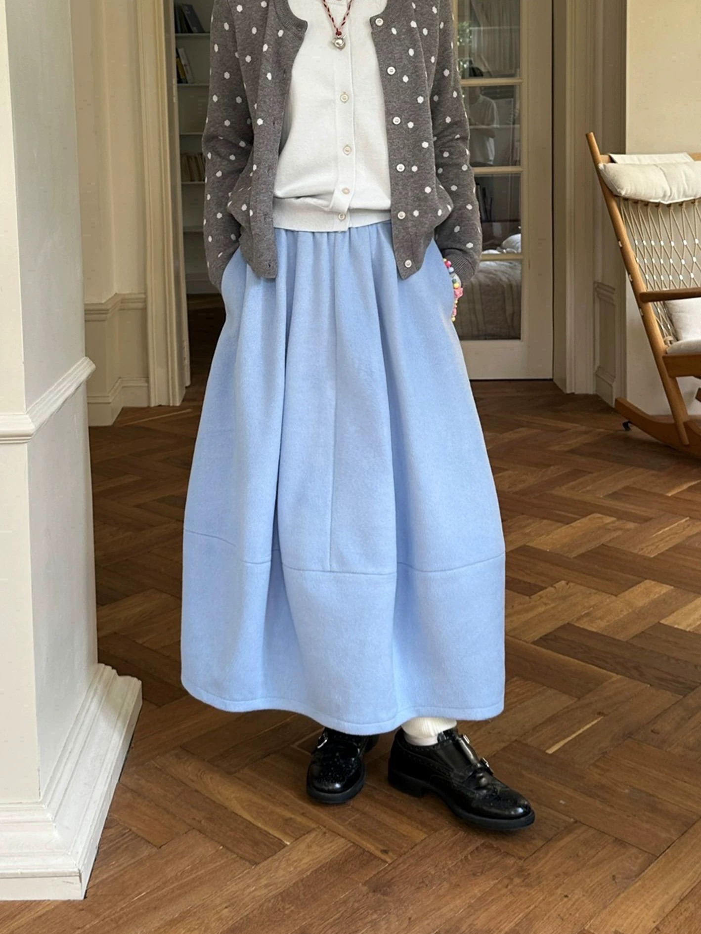 柔軟藍湖 毛呢蓬蓬花苞裙