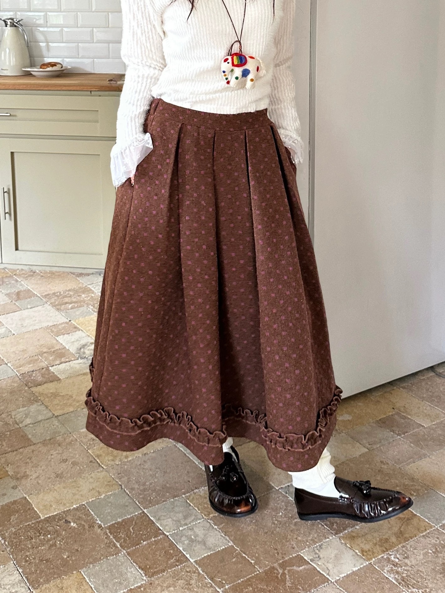 愛丁戀人 粉色波點肌理木耳邊裙