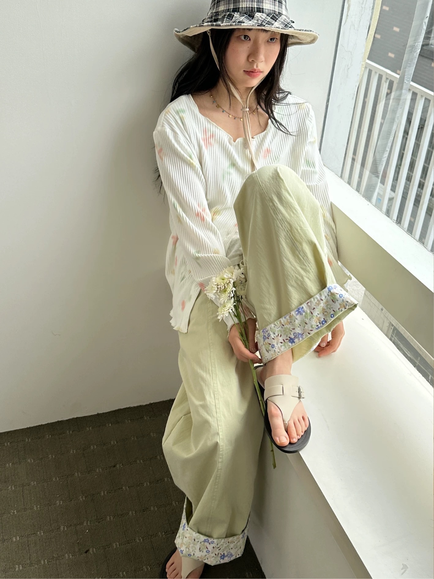 New💐 青瓜鈴蘭 翻邊抗皺微彎刀闊腿褲