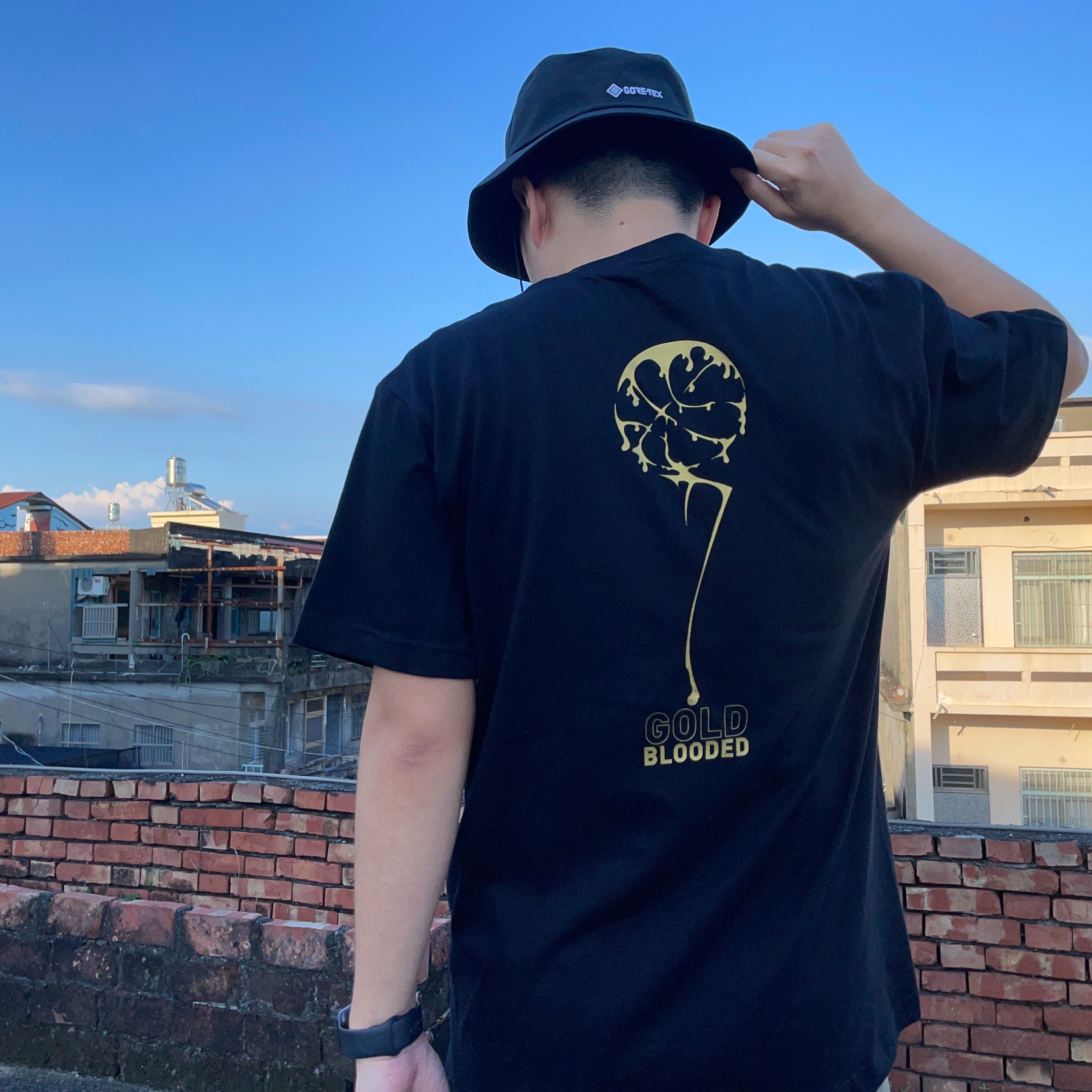 2022年GoldBlooded庫奇紀念T