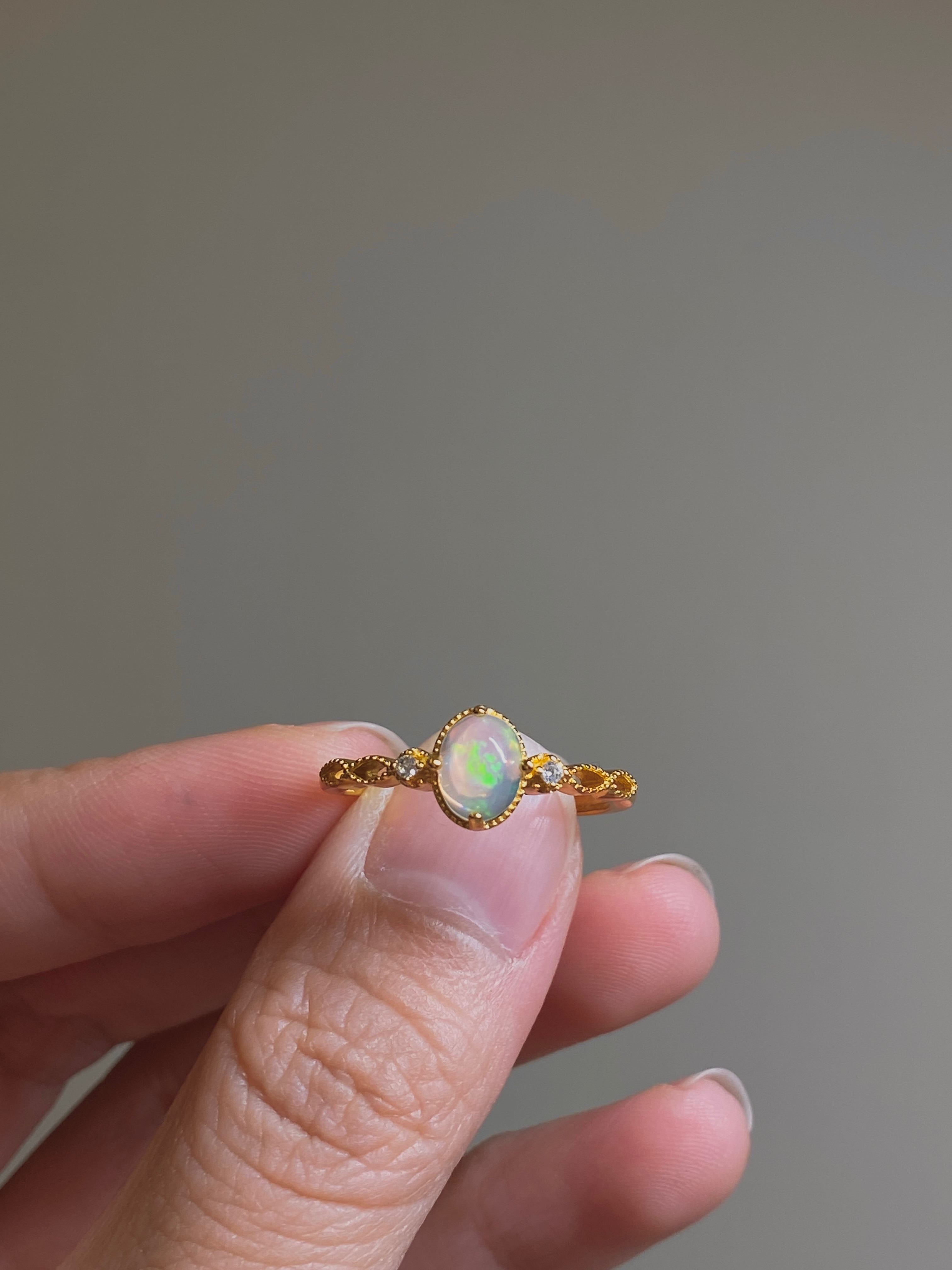 歐泊純銀戒（金）