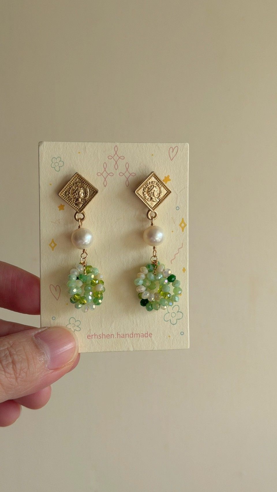 徽章造型珍珠耳環