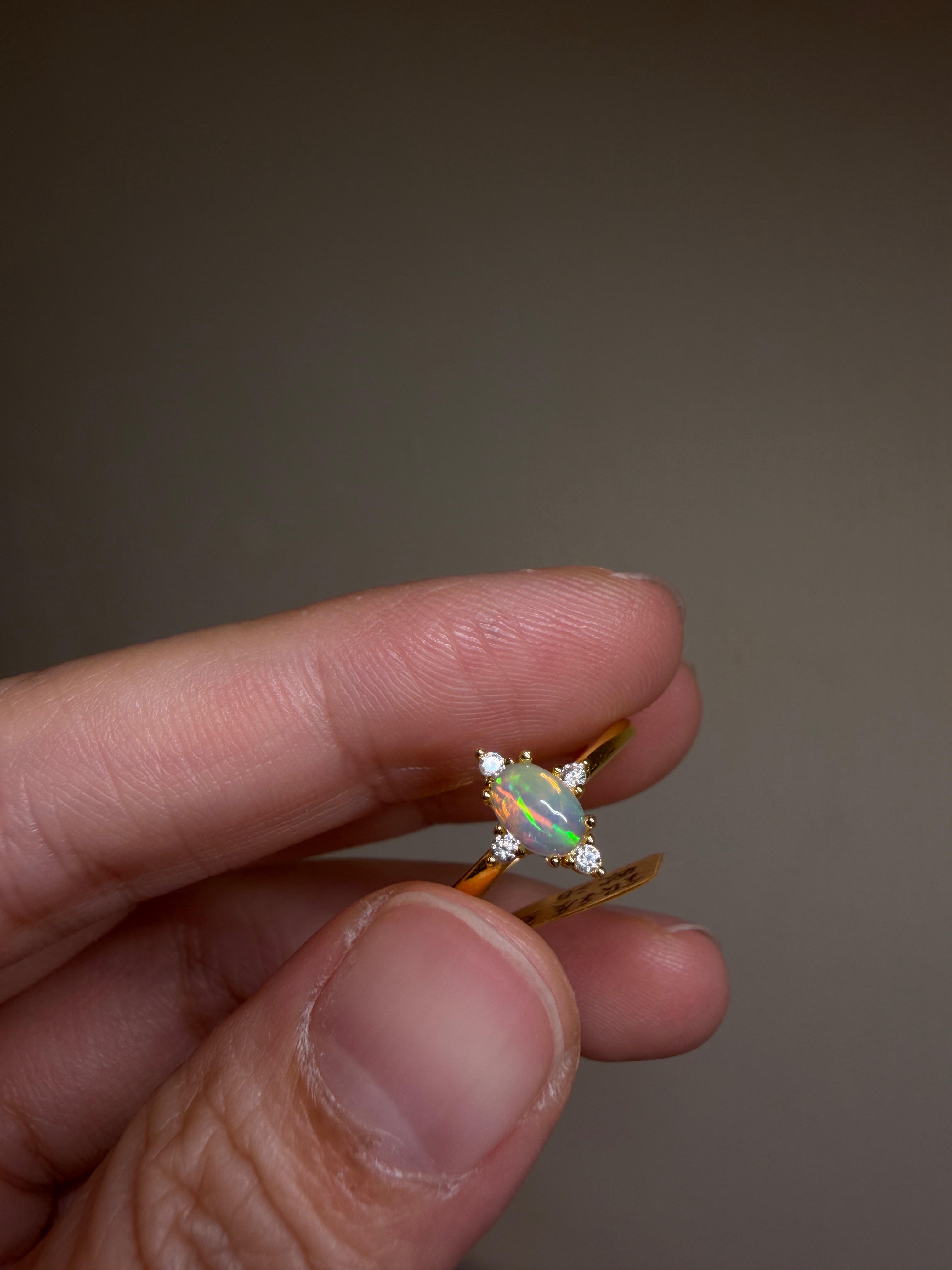 簡約款歐泊銀鍍金戒