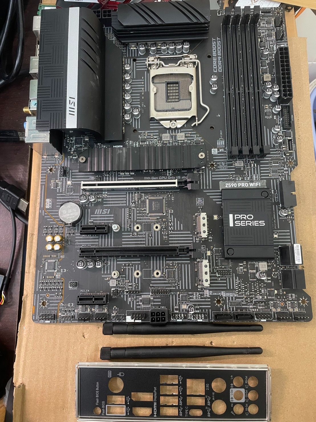 微星 Z590 PRO WIFI 主板 超頻 10、11代 1200腳位 無盒有保至24.6.18 有擋板、天線