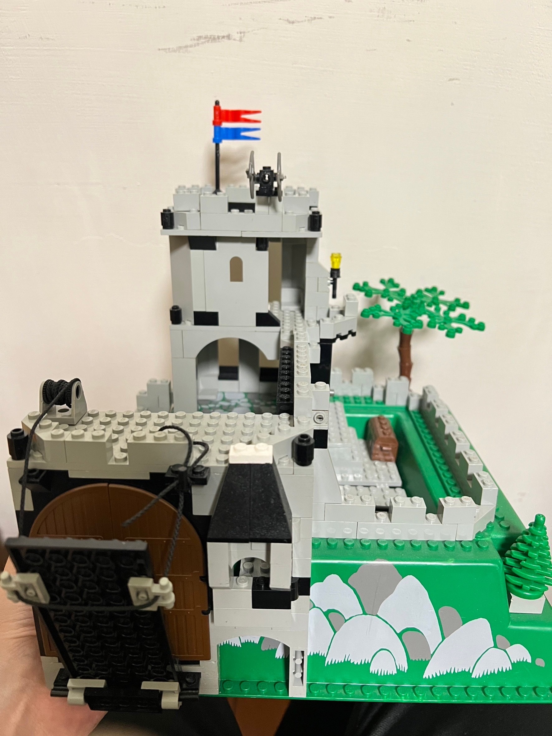 【LEGO 樂高】 6081 King’s Mountain Fortress （有缺件、使用替代件）