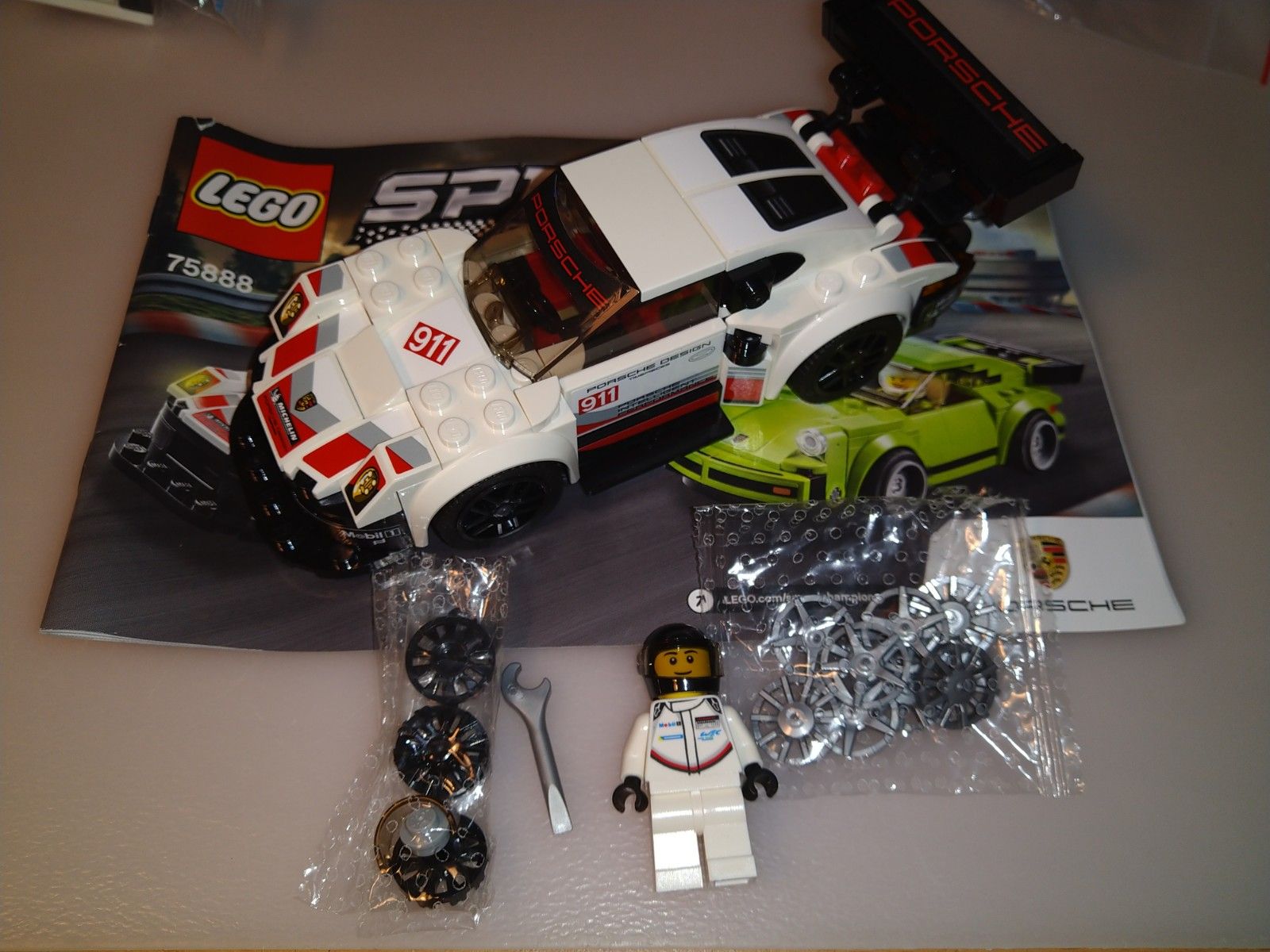 LEGO 中古 75888   911