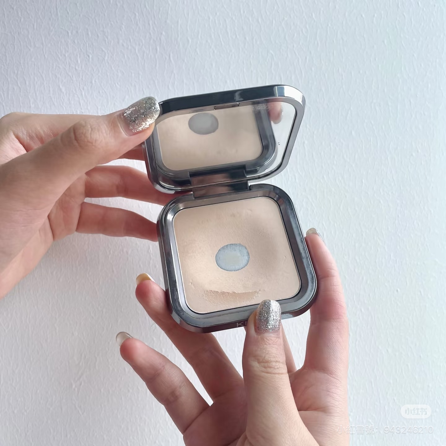 （現貨）送棉花糖粉撲‼️ＫＩＫＯ控油磨皮防水 啞光粉餅（限量優惠）MUF平替