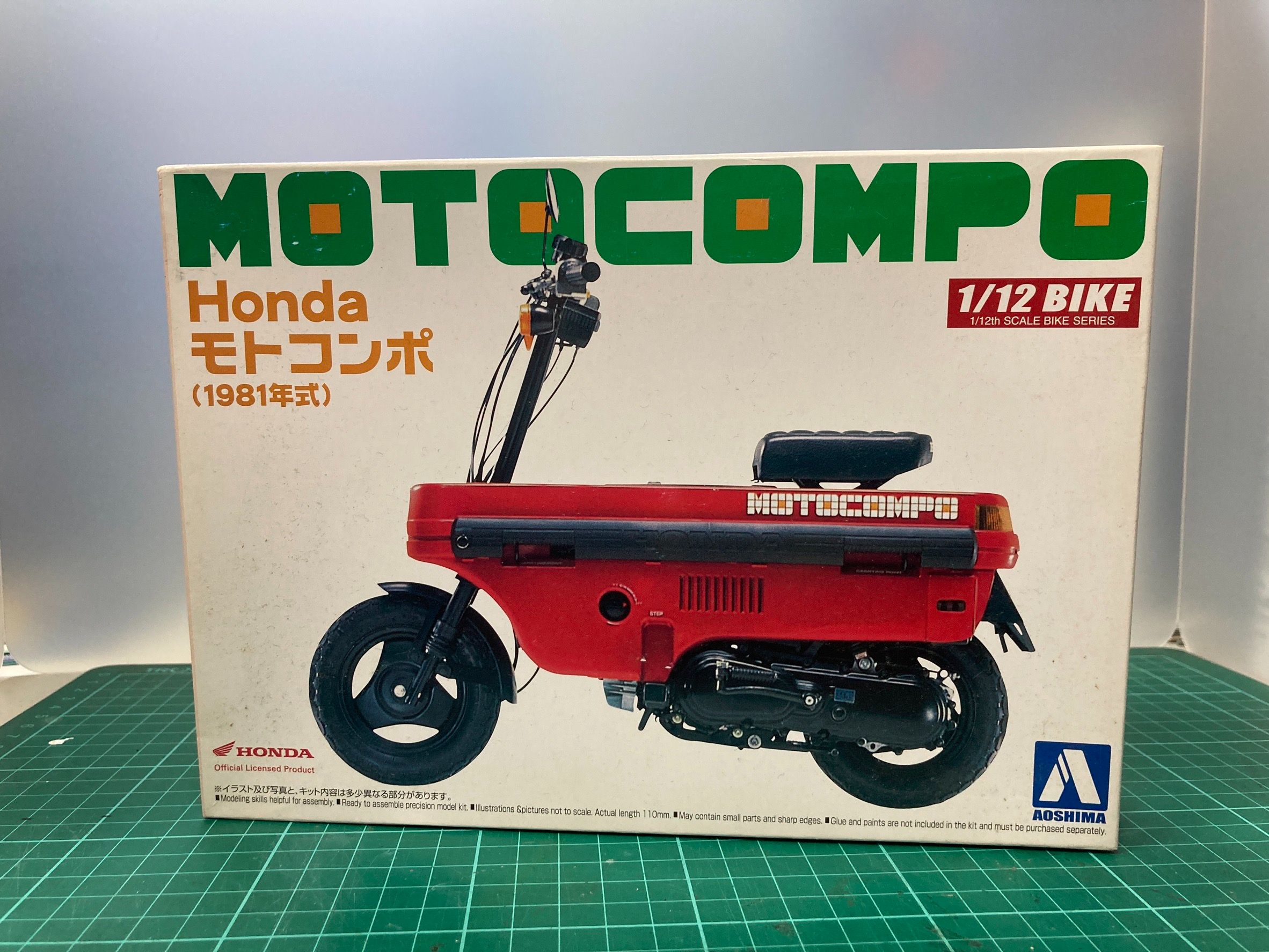 1/12 機車模型 MOTOCOMPO 全新未組 盒舊