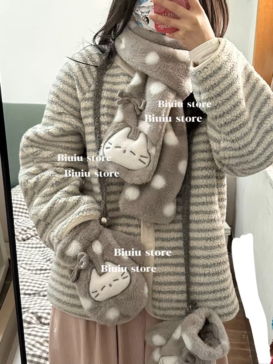 售完斷貨💖 貓貓波點毛絨圍巾