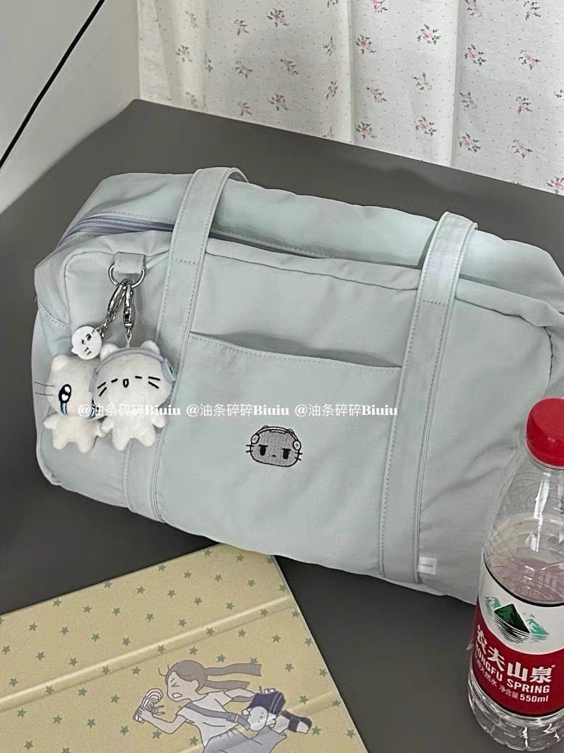 薄荷藍小貓刺繡尼龍單肩包