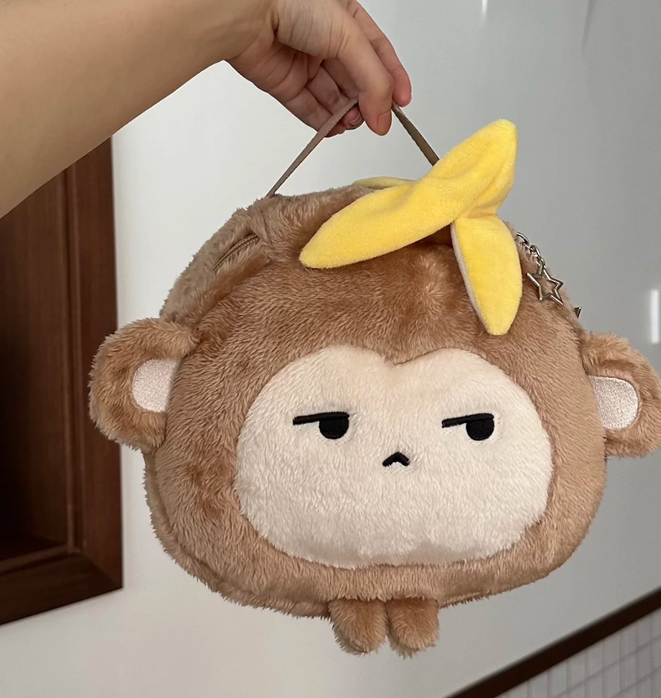 猴蛋毛絨手提化妝包