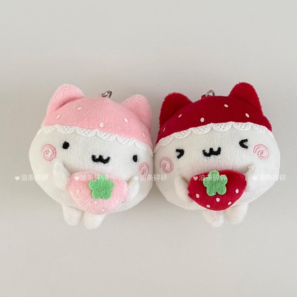 New🌷 草莓蛋貓毛絨掛件