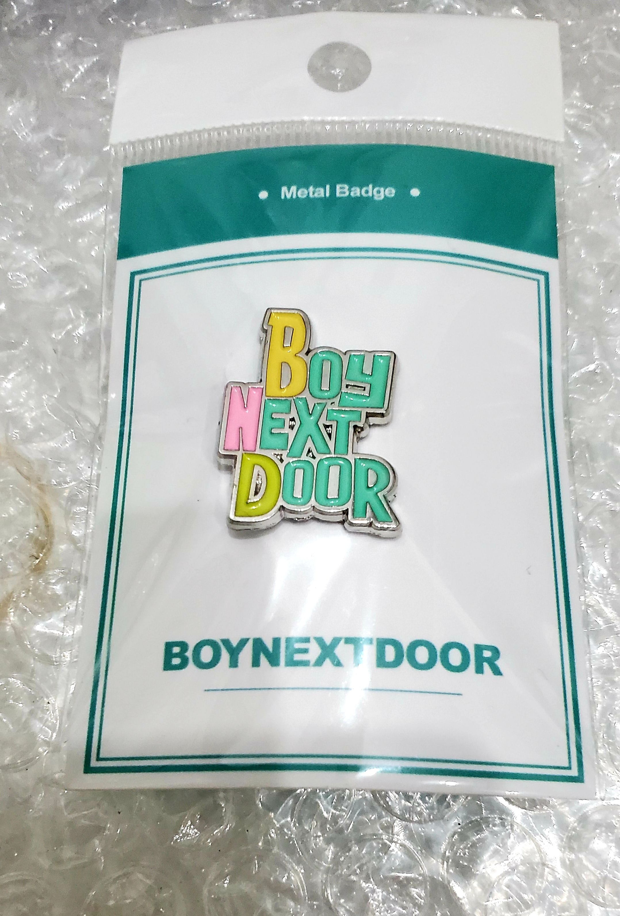 BOYNEXTDOOR