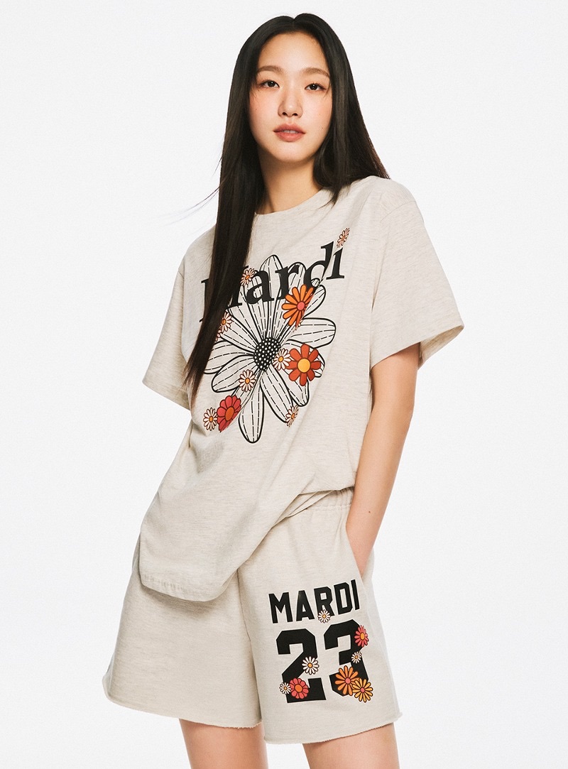 韓國𝗠𝗮𝗿𝗱𝗶 𝗠𝗲𝗿𝗰𝗿𝗲𝗱𝗶 TSHIRT FLOWERMARDI BLOSSOM