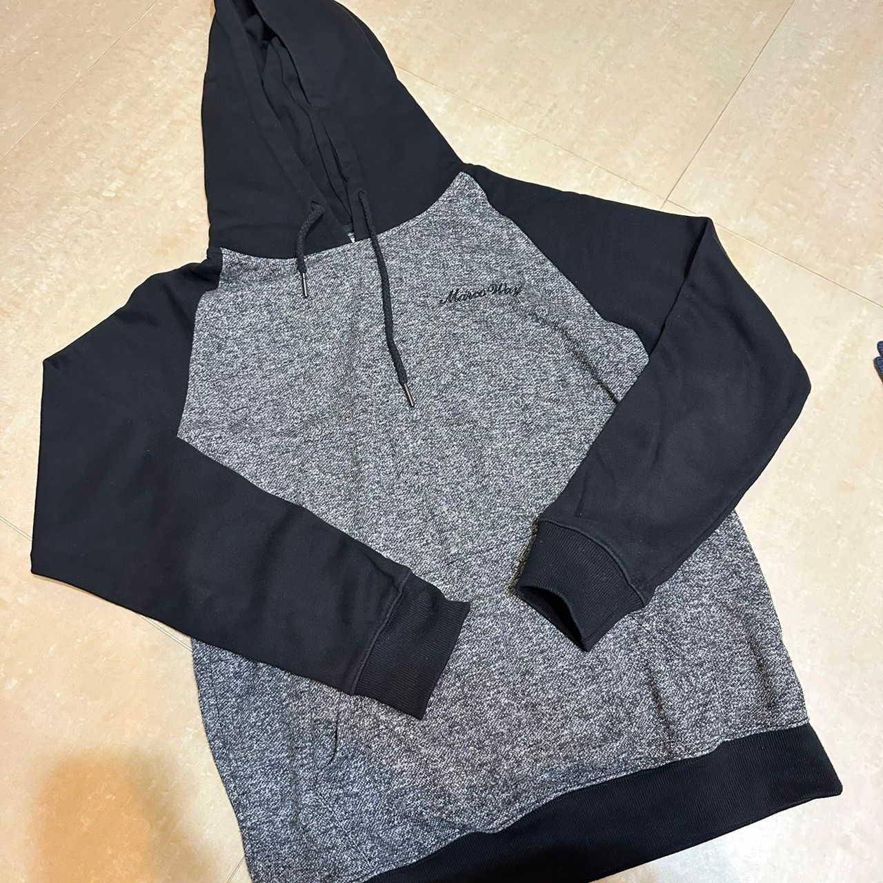 灰黑色撞色帽踢 薄款 無刷毛