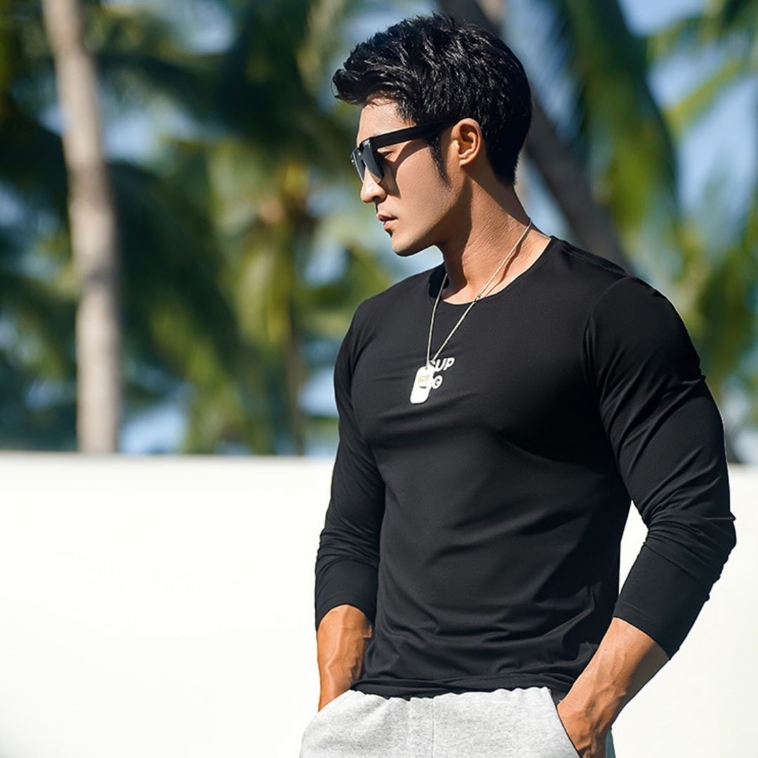 ONE＆FIT- MOEA SPORT 簡約SUPMO -T恤-黑色