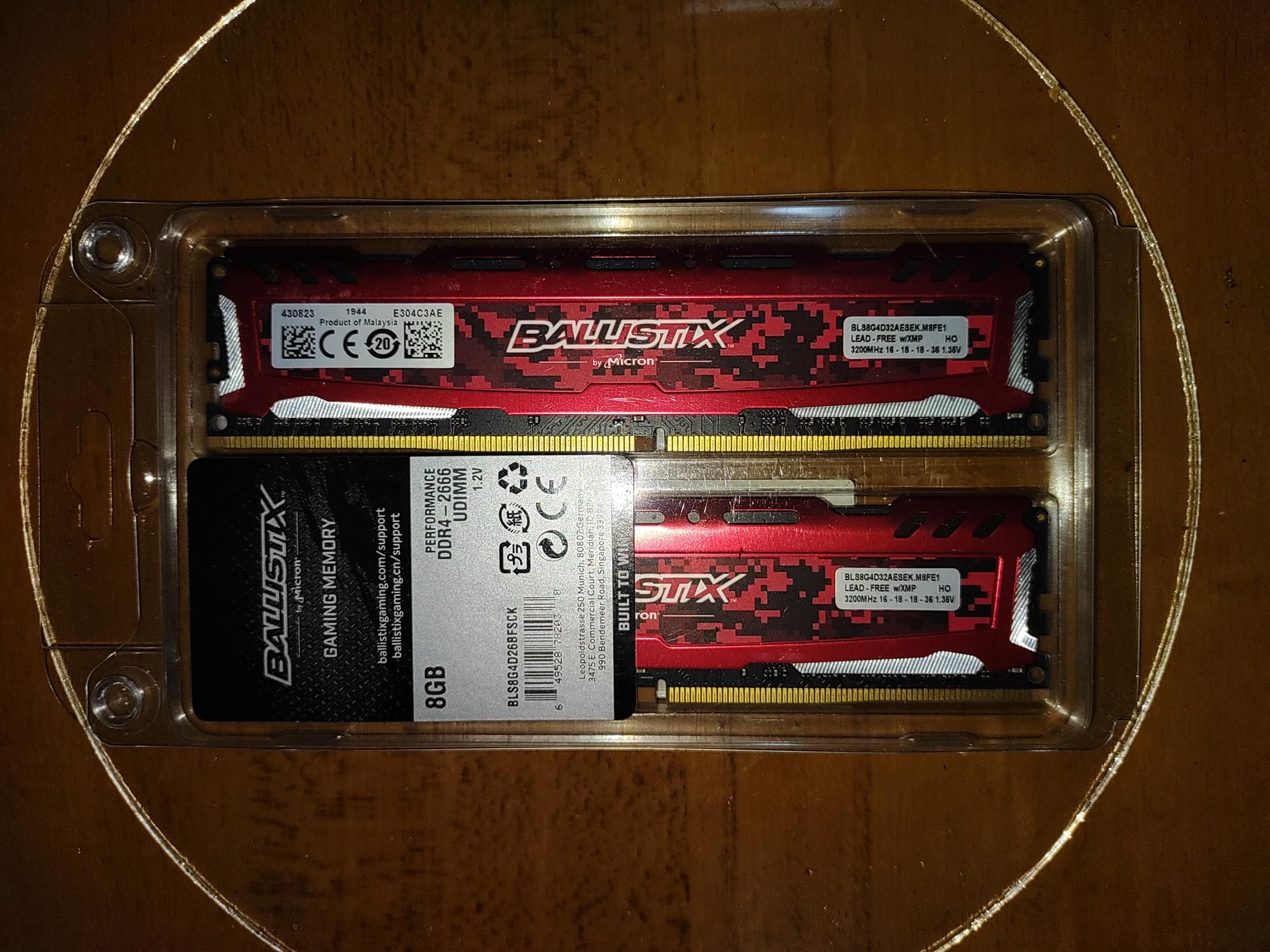 美光 Ballistix DDR4-3200 （8G*2）