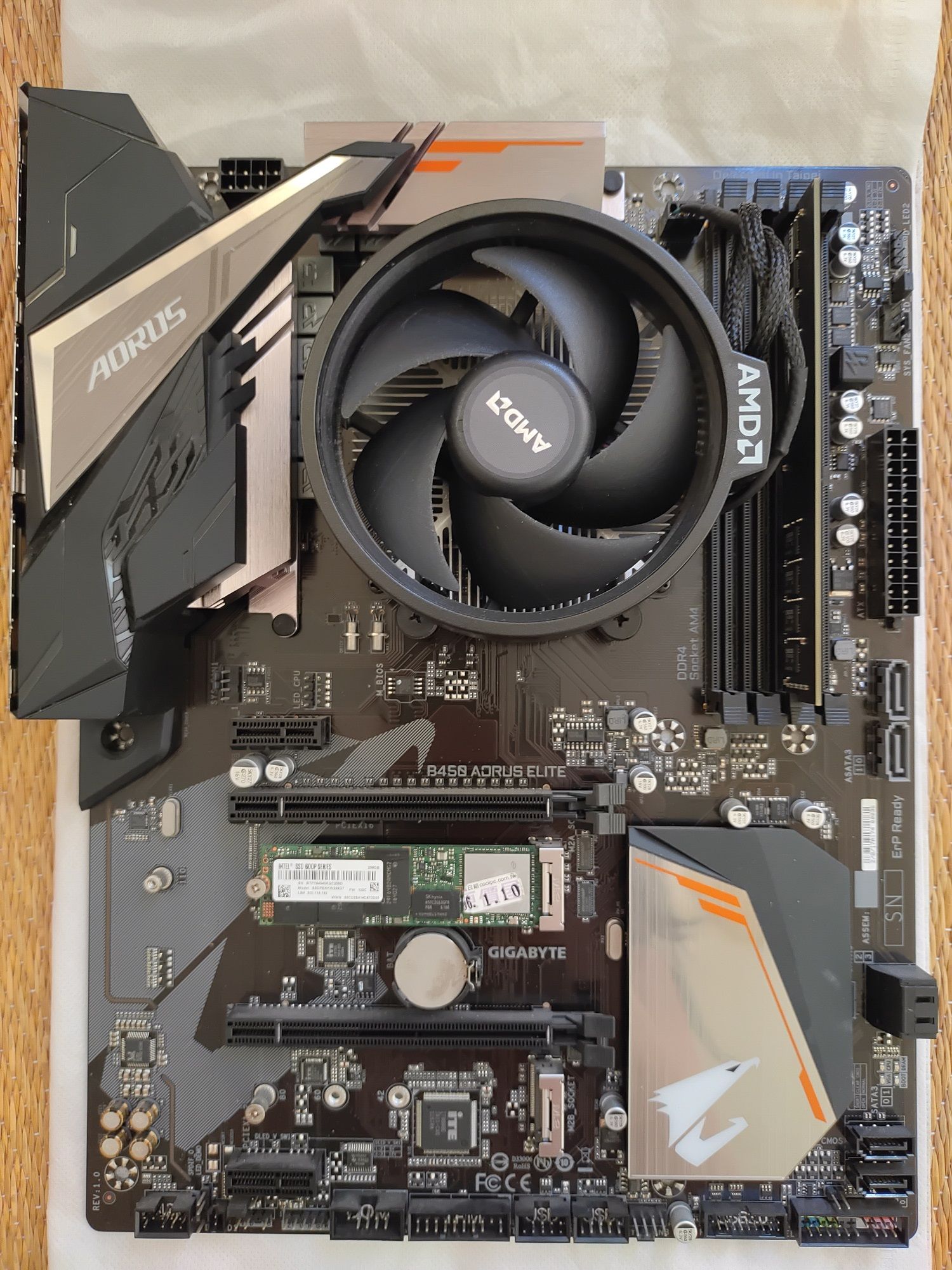 AM4半套電腦 B450+2200G+DDR4-8G