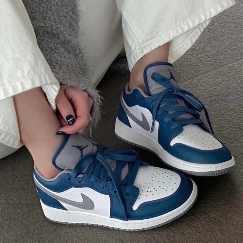NIKE AIR JORDAN 1 LOW 灰藍 男生 553558-412