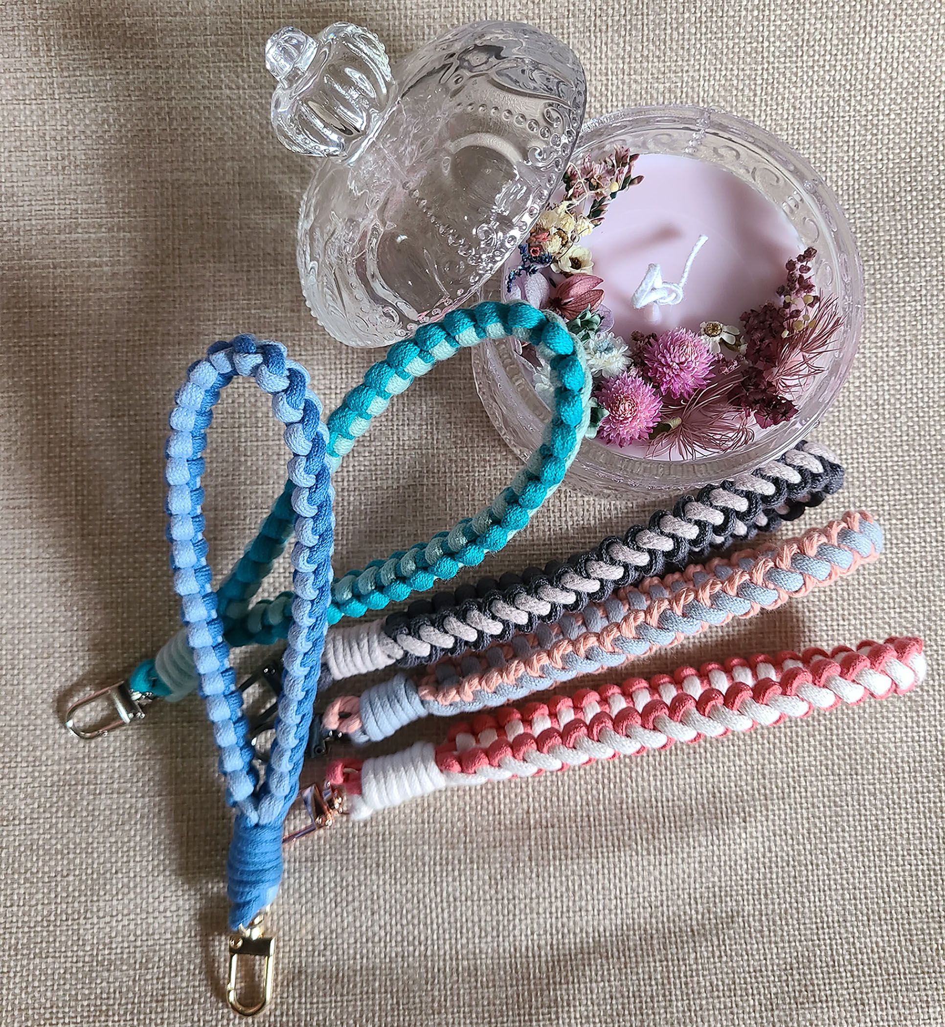 🐷豬羊編色🐑 【斜編腕繩】 鑰匙圈 手機 掛繩 macrame 編織 吊飾 掛手腕 DIY 可客製 純手作