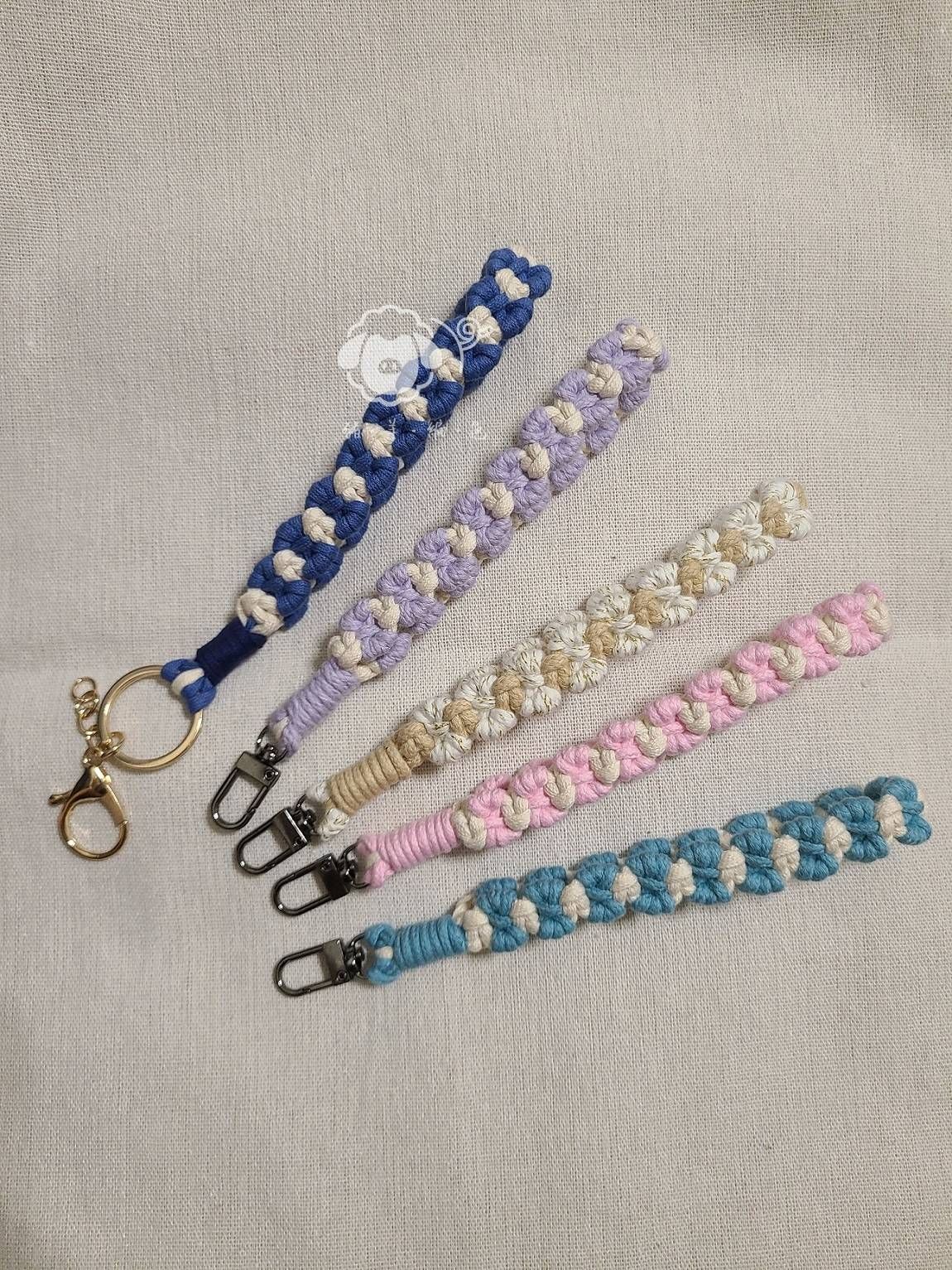 🐷豬羊編色🐑【蝴蝶結腕繩/ 指繩】 鑰匙圈 手機 掛繩 macrame 編織 吊飾 掛手腕 客製 純手作