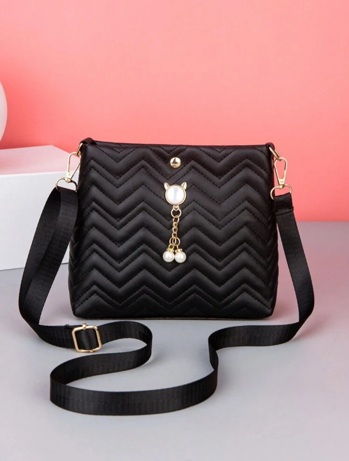 新設計V形刺繡時尚單肩包帶人造珍珠裝飾用品和小正方形