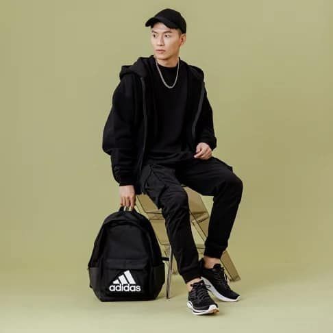 【愛迪達】三線黑色後背包