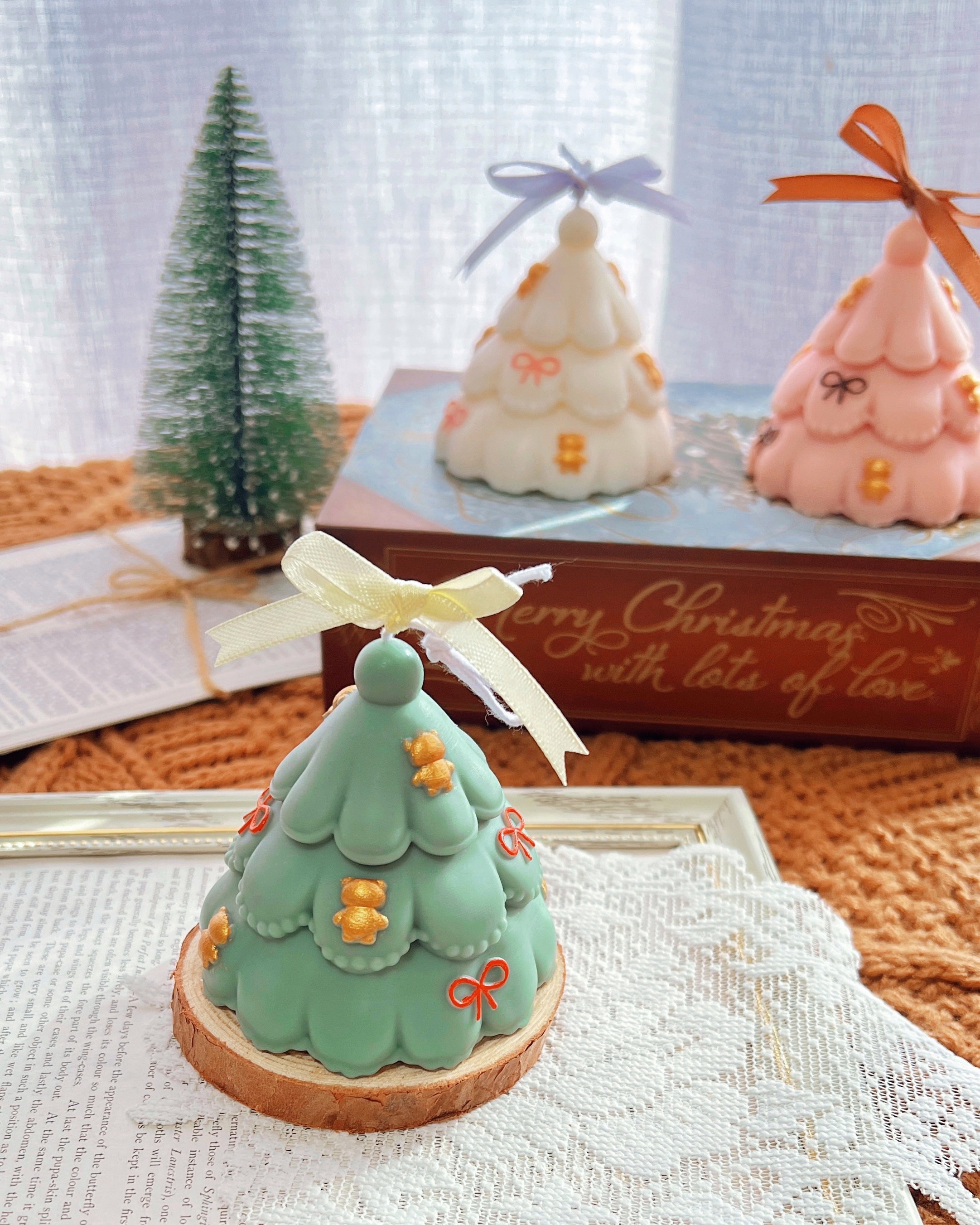 金色小熊蝴蝶結聖誕樹蠟燭