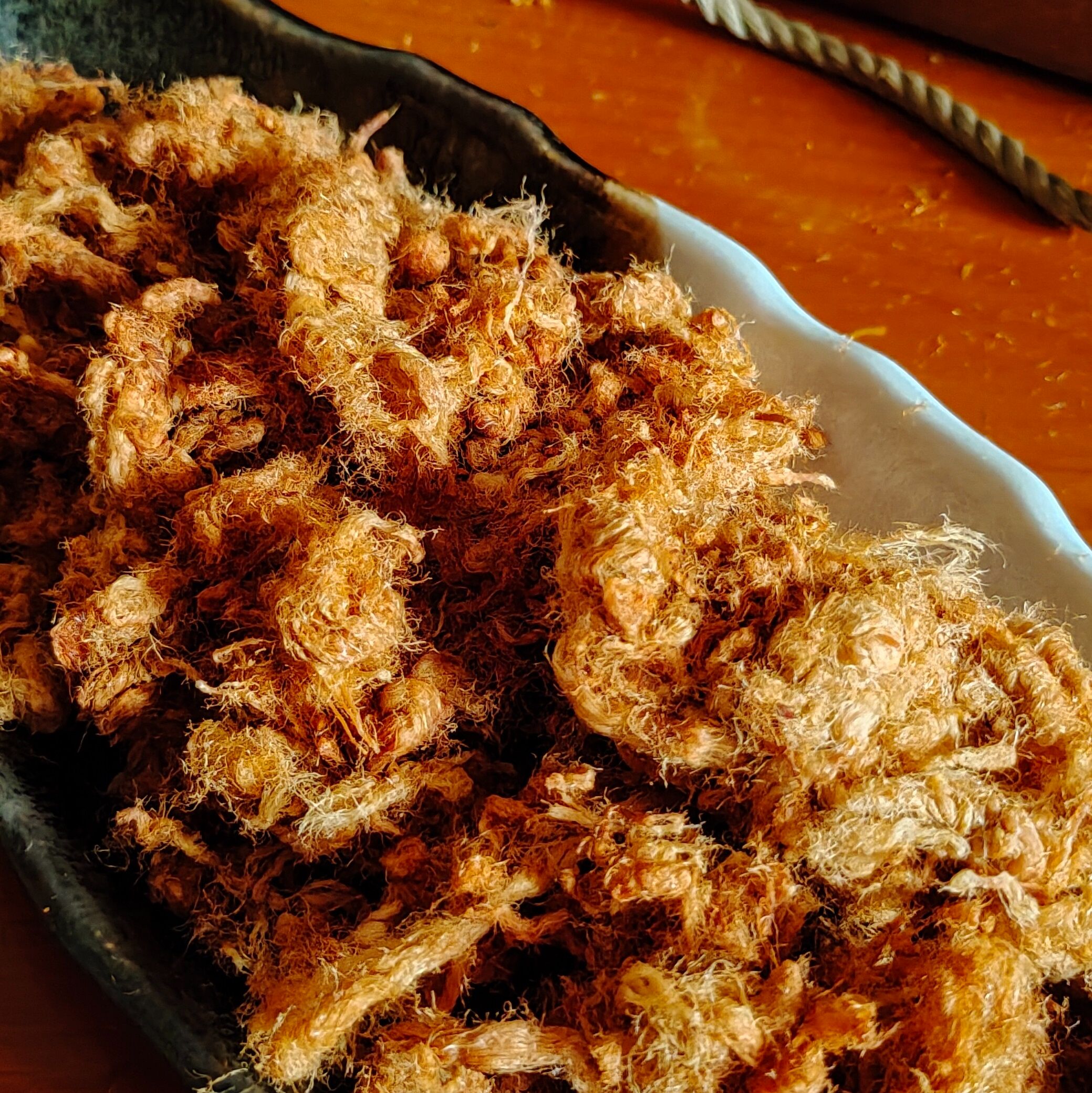 辣味肉酥