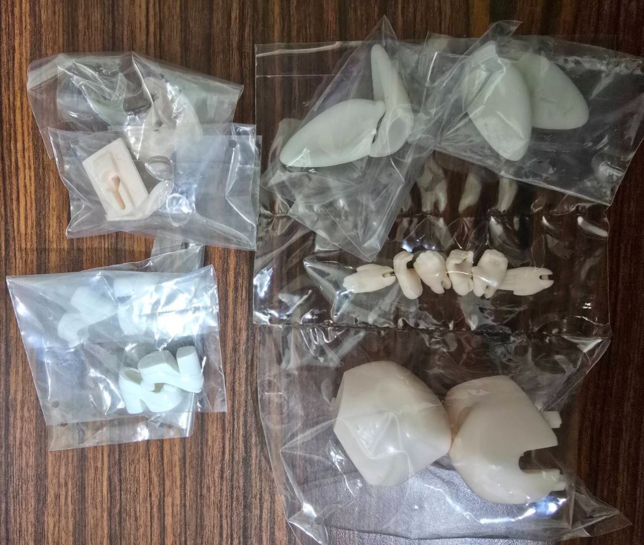 不可食用人偶 跳月時間