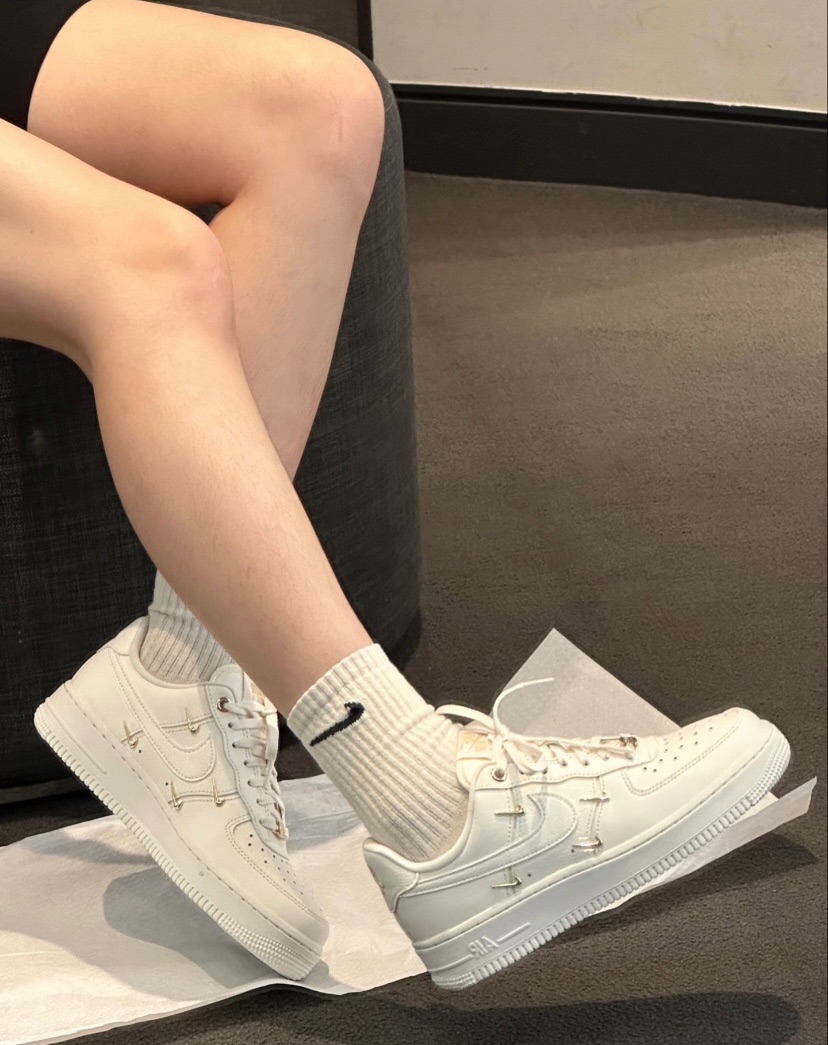 限時三天折扣｜七個工作天內出貨 ｜Nike Air Firce 1 AF1 奶油 金色小金勾 內有尺寸表