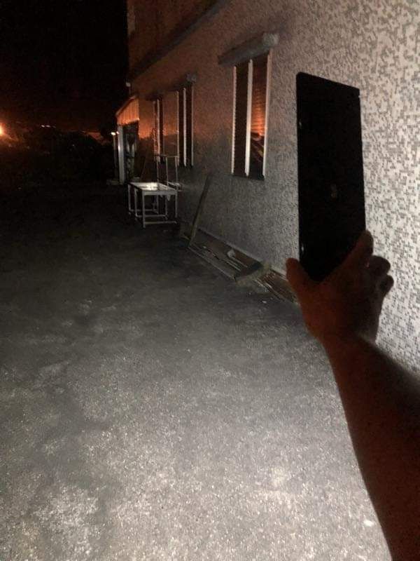 LED太陽能智能180LED人體感應壁燈
