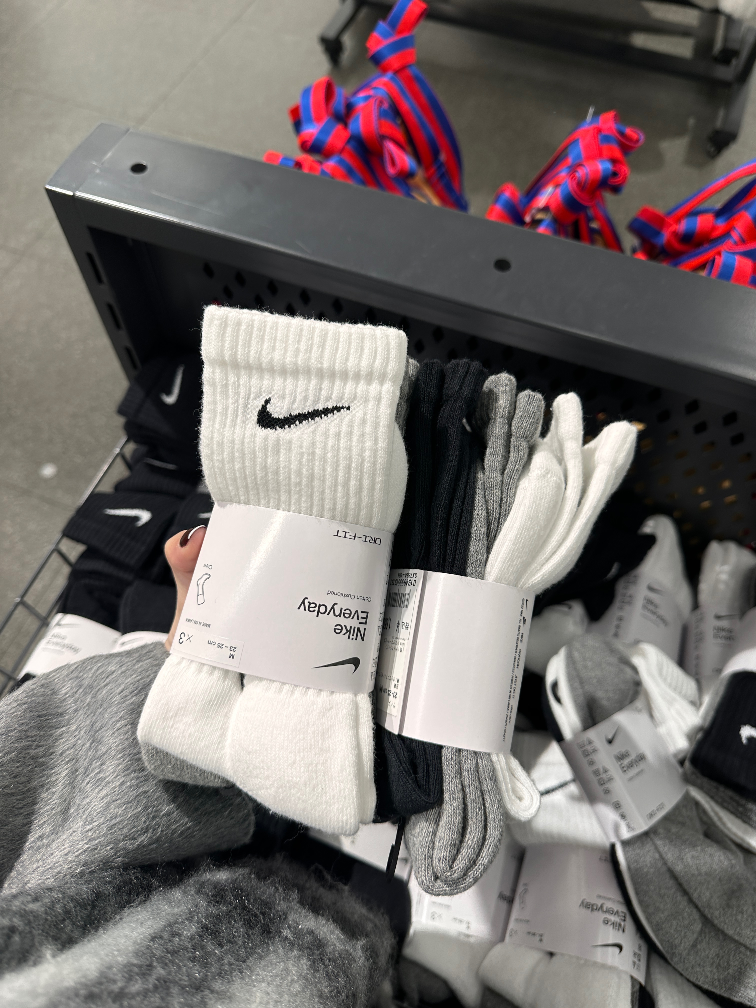 現貨🇯🇵日本本土版🇯🇵NIKE長襪 短襪🧦黑 灰 白（單雙拆賣）