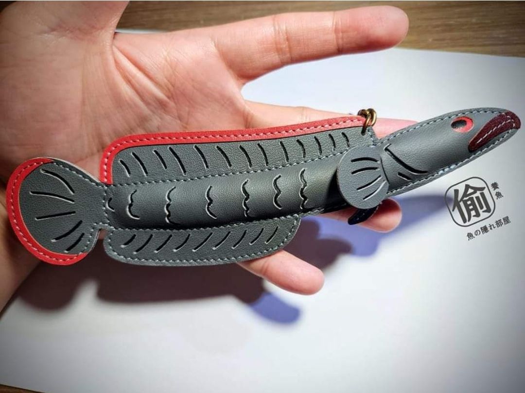 皮革火背雷龍磁力吊飾