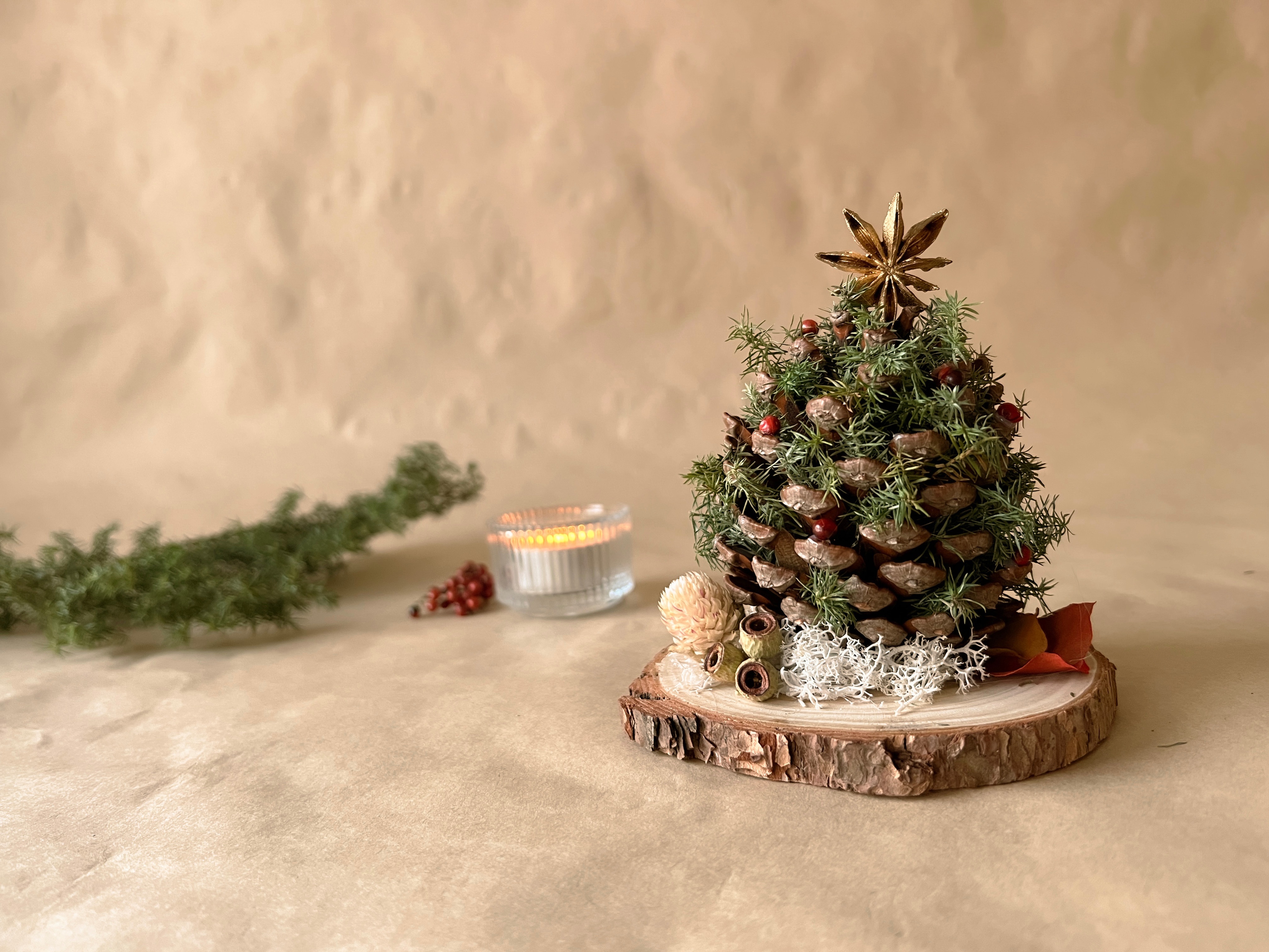 松果聖誕樹材料包聖誕禮物聖誕交換禮物，聖誕節裝飾品手作包